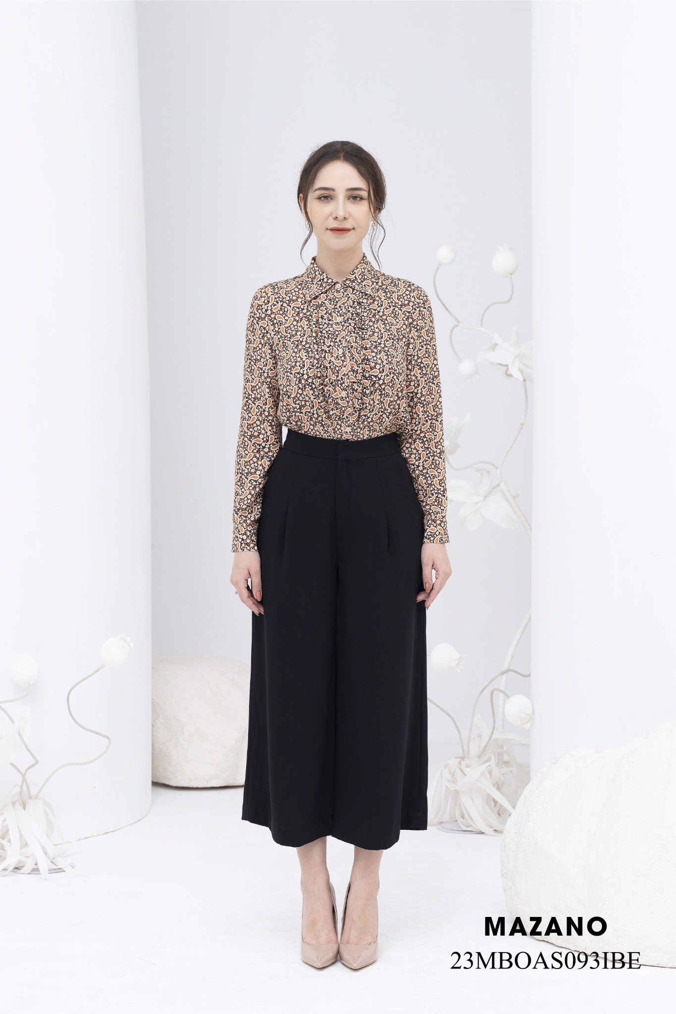 Áo sơ mi dày tay cổ đính đá