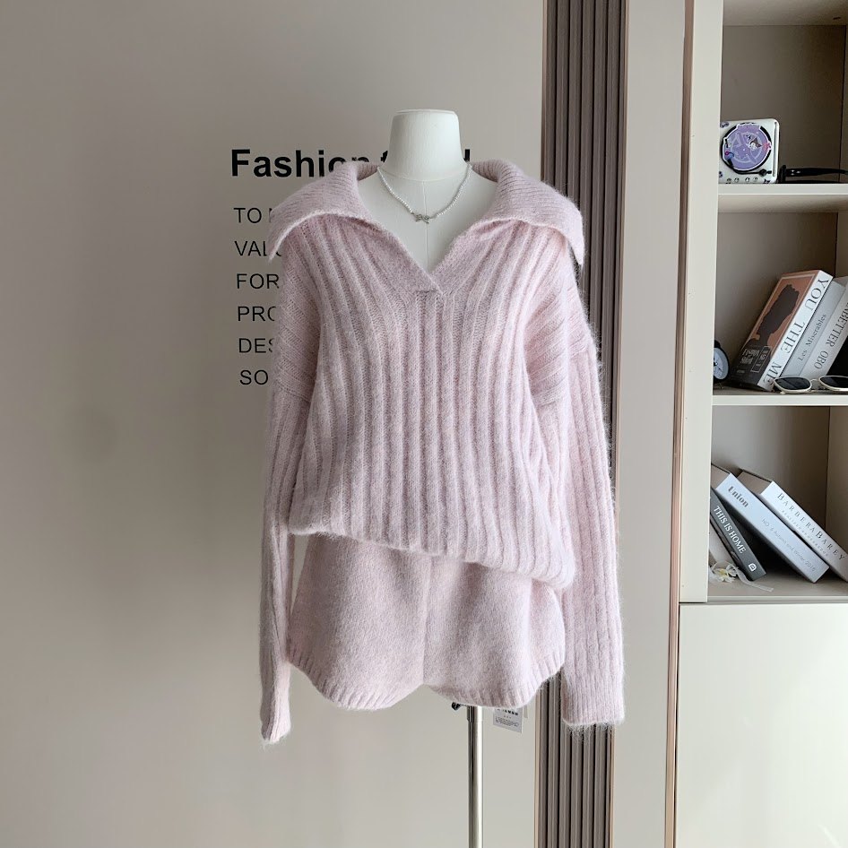 Lucas - Set áo len cổ bẻ gân dọc bản lớn + quần sóc len