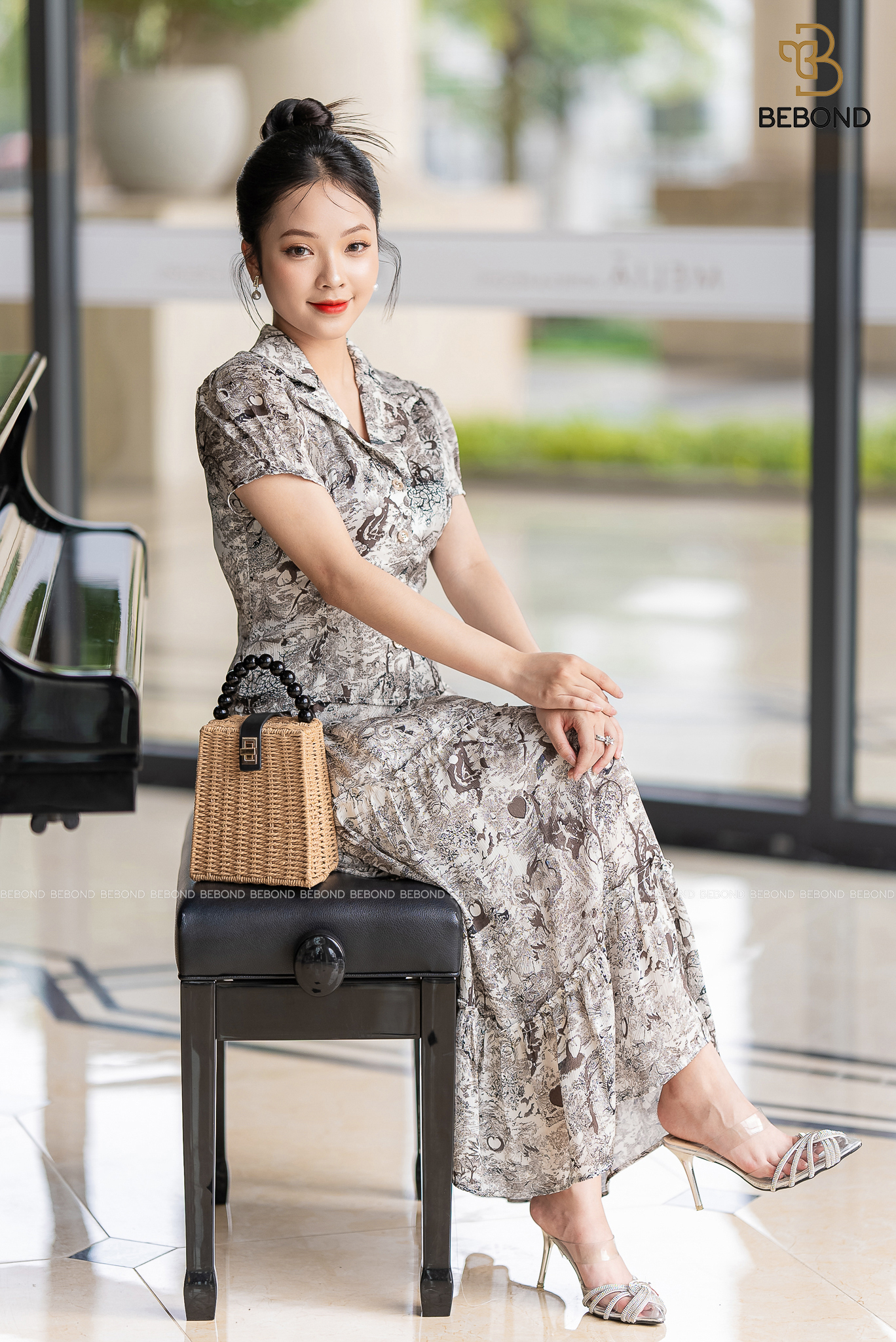 SET BỘ ÁO KÝ GIẢ CHÂN VÁY XÒE RETRO LADONNA