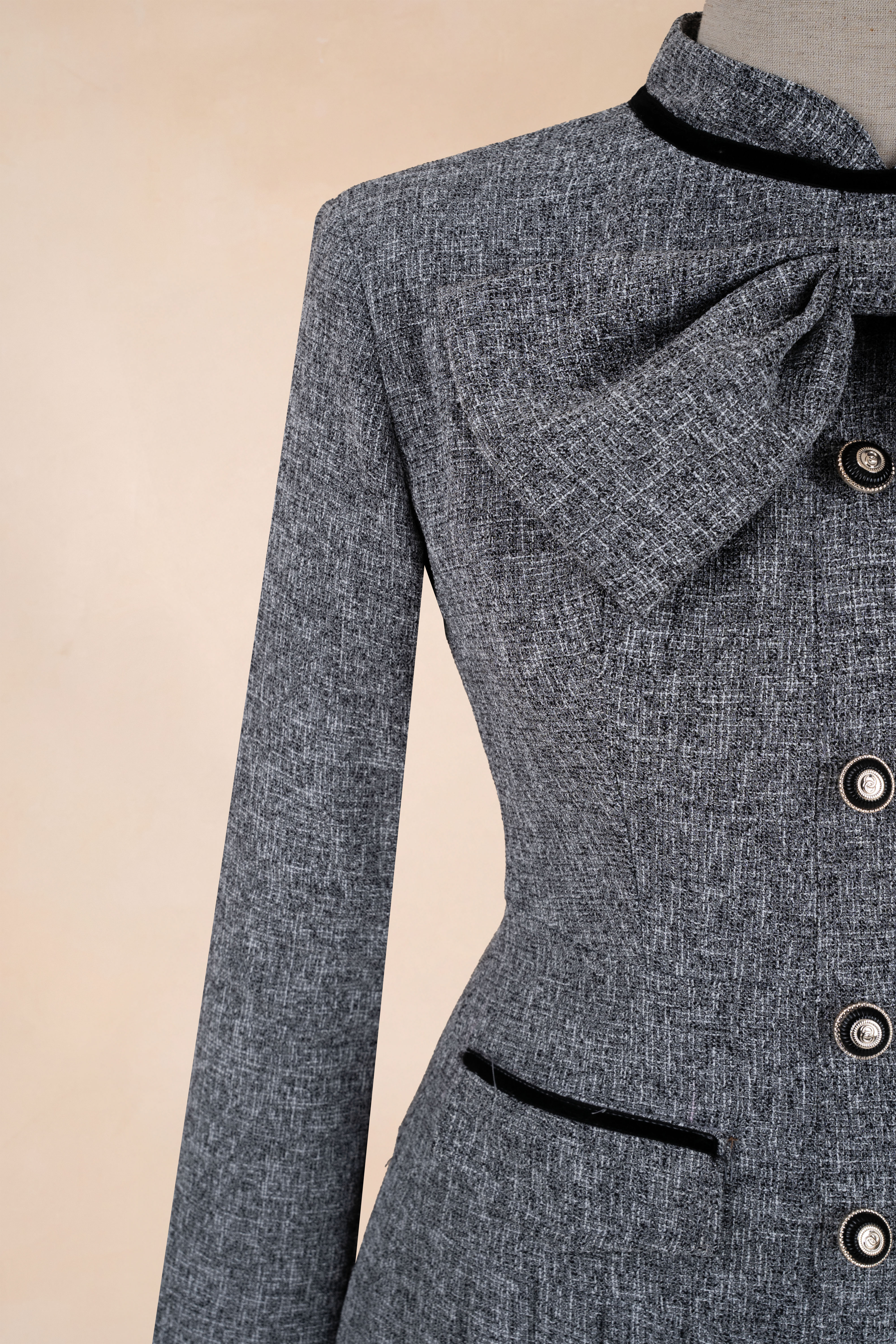 Đầm Xoè Nơ Cổ Viền Đen Tay Dài_thumbnail_3