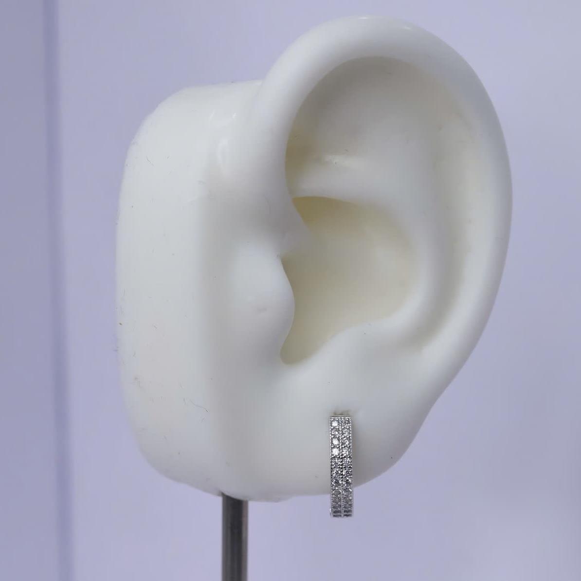 khuyên vòng bạc vuông hai dãy đá xi bạch kim