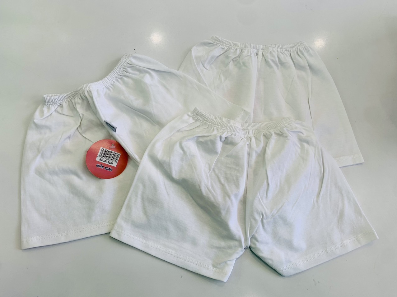 Quần đùi trắng cotton 1