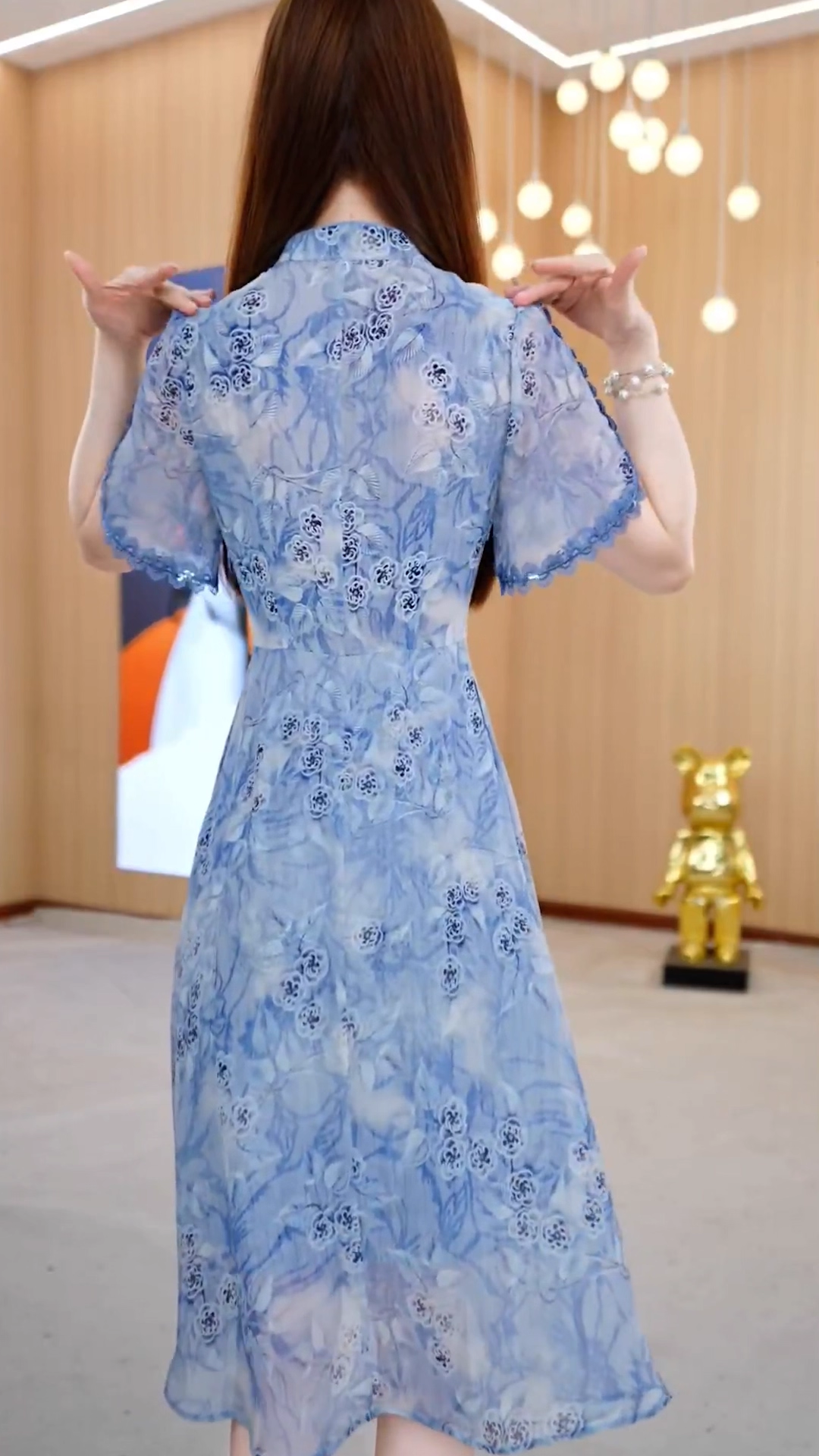 17898-Đầm suông A cổ tàu viền ren eo xẻ tà cách điệu ( voan, lót)_thumbnail_1