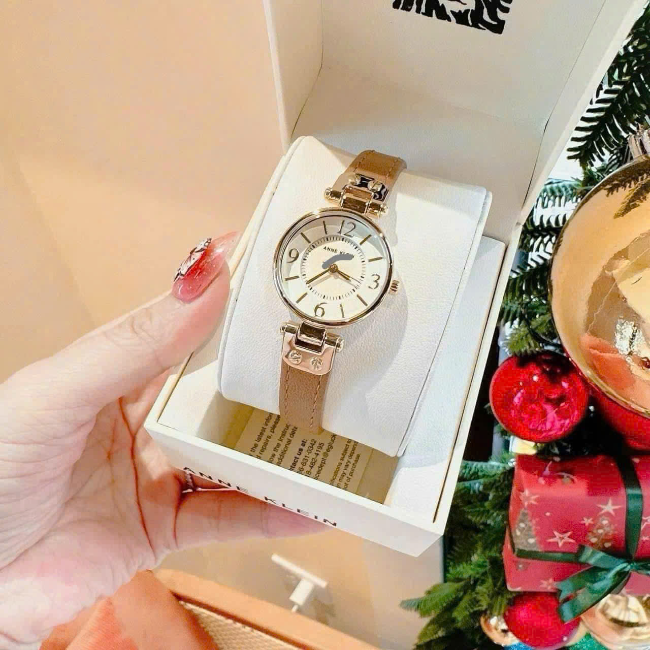 D91 ĐỒNG HỒ NỮ NÂU_thumbnail_5