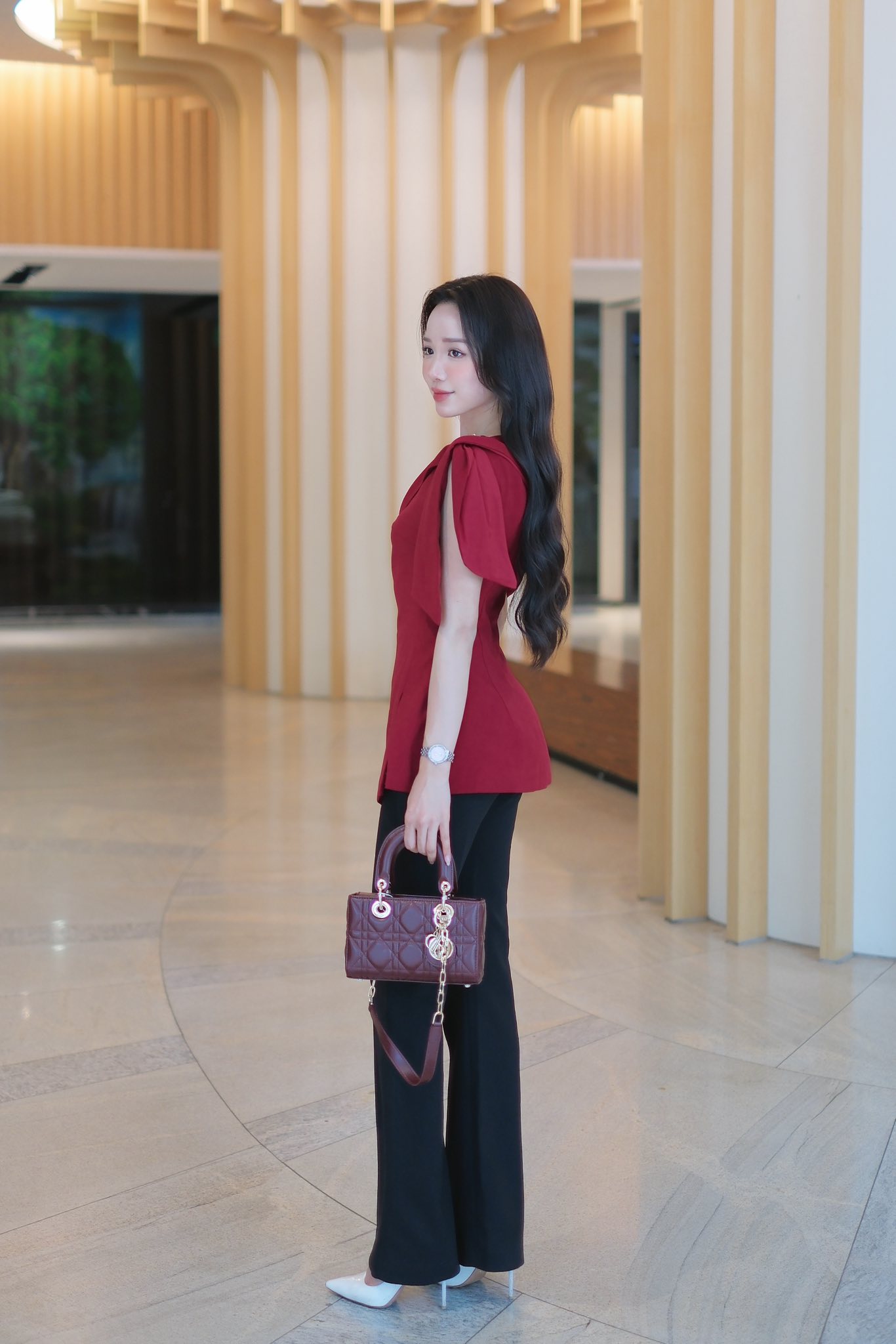 JENNIE TOP_thumbnail_2