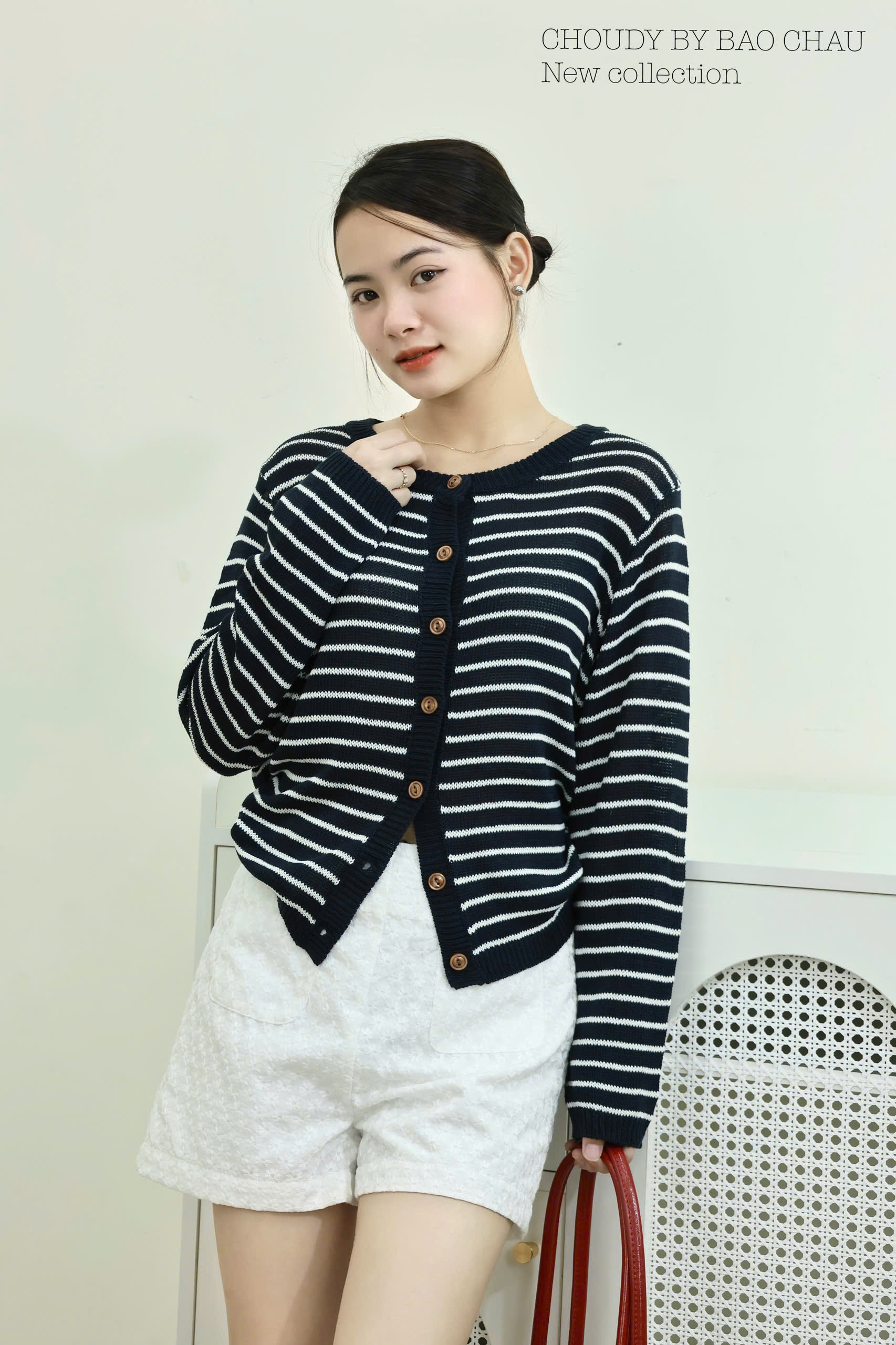 SALE Q35 QUẦN SHORT THÊU TRẮNG_thumbnail_24