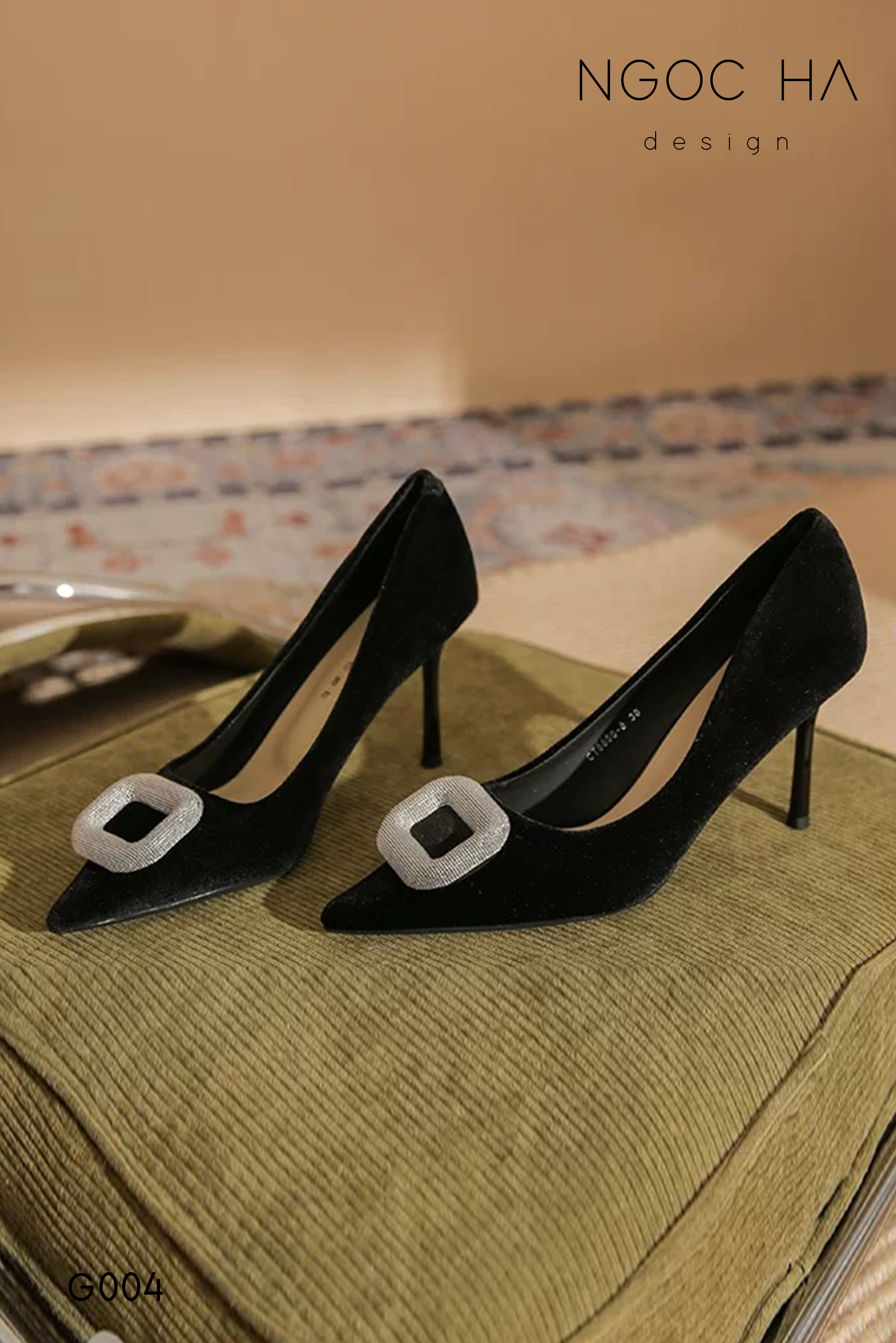 G004_ Giày Cao Gót Mũi Nhọn Đính Đá_thumbnail_1