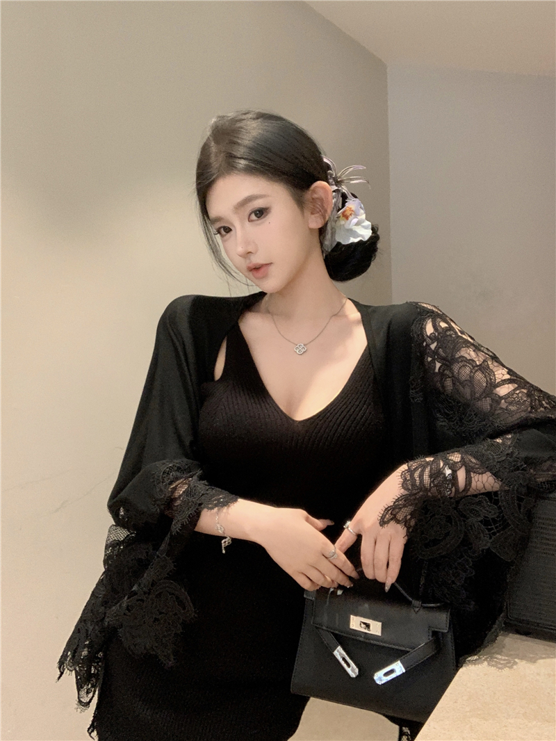 Đầm Choàng Ren Đen Quý Phái - Free size_thumbnail_0