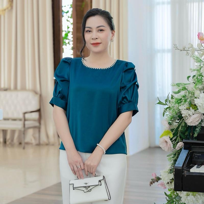 GUMOM - Áo Kiểu Trung Niên U50 U60 Cao Cấp Cổ Tròn Đính Ngọc Áo tặng mẹ Sang Trọng Cho Nữ - Women Nhung Kem Xanh Nho Tua Rua Top Voi_thumbnail_8