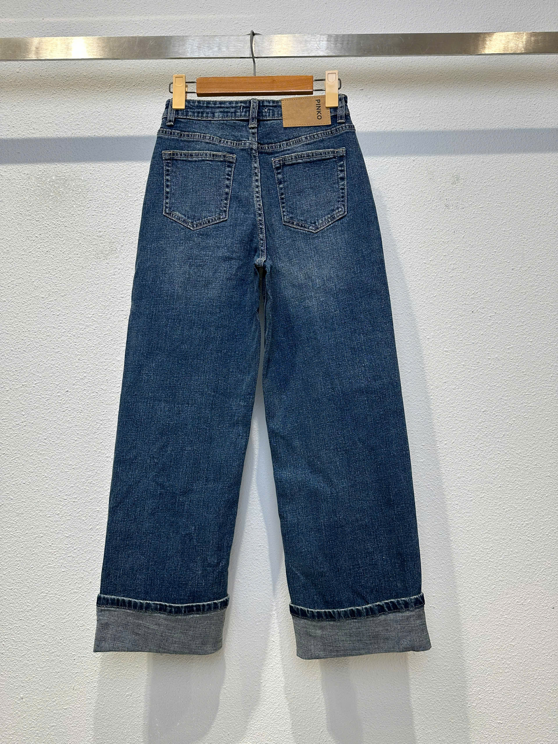 QUAN JEAN PINKO_thumbnail_15