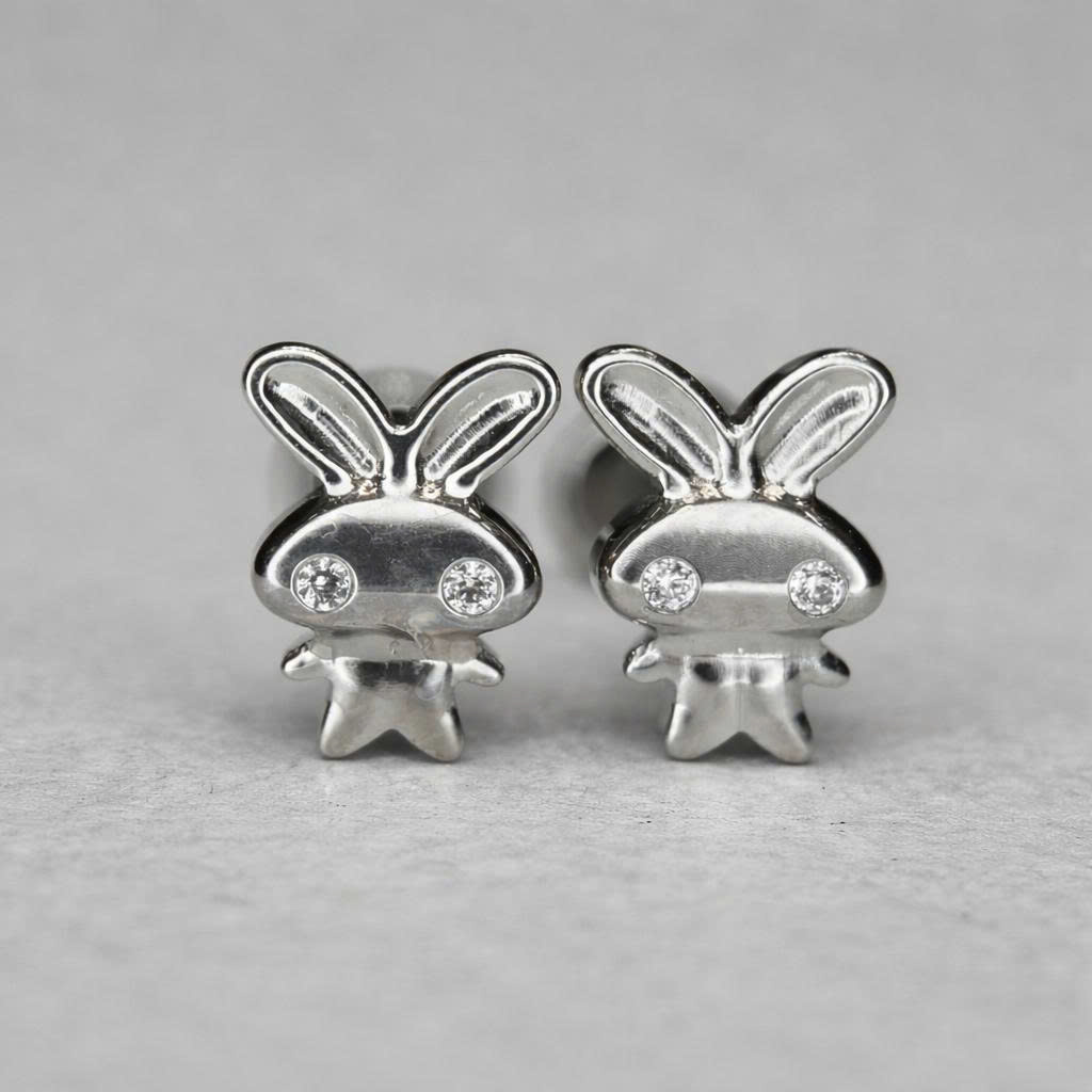 Khuyên kiểu titan con thỏ mắt đá