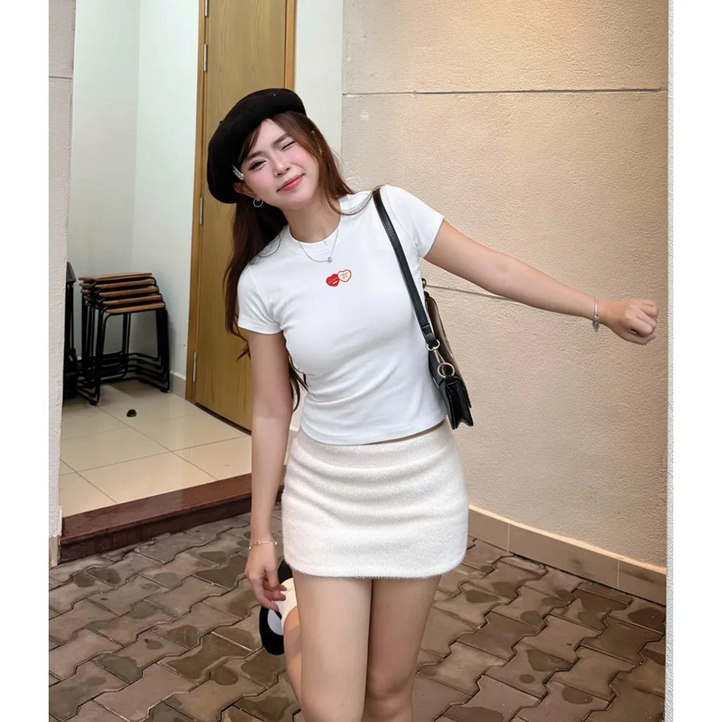 Áo baby tee nữ basic hình tim dễ thương Beezy vải visco thoáng mát tôn dáng 3024_thumbnail_4