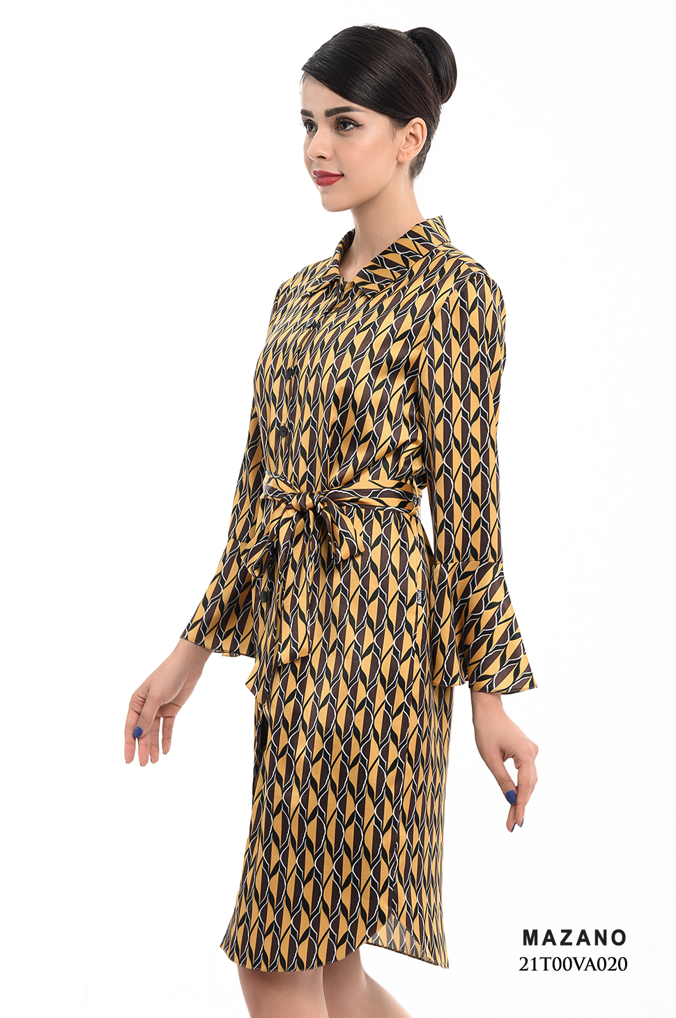 Đầm nền vàng họa tiết sơ mi suông_thumbnail_1