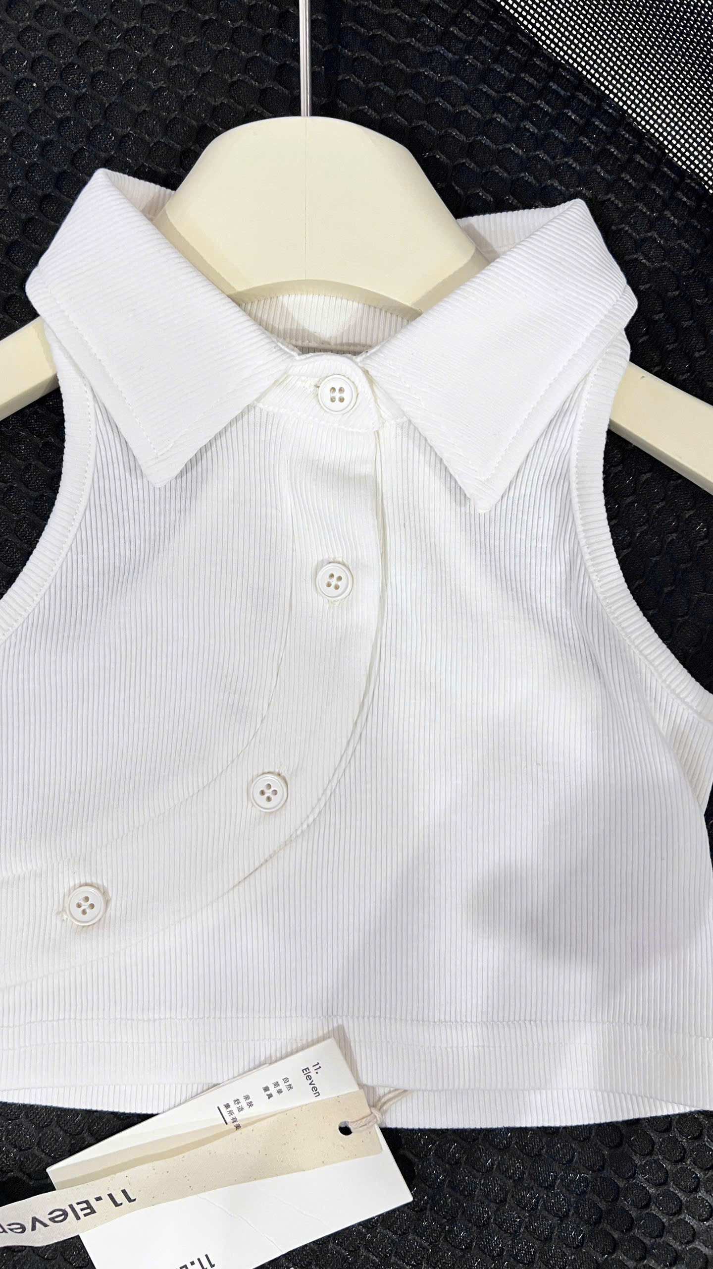 (E212) Áo sát nách cổ bẻ 2 màu trắng đen hãng HMX_thumbnail_1