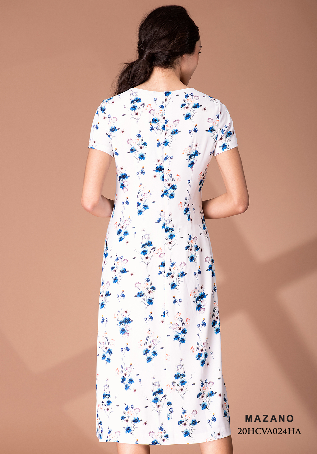 Đầm trắng họa tiết hoa xanh thắt eo_thumbnail_3