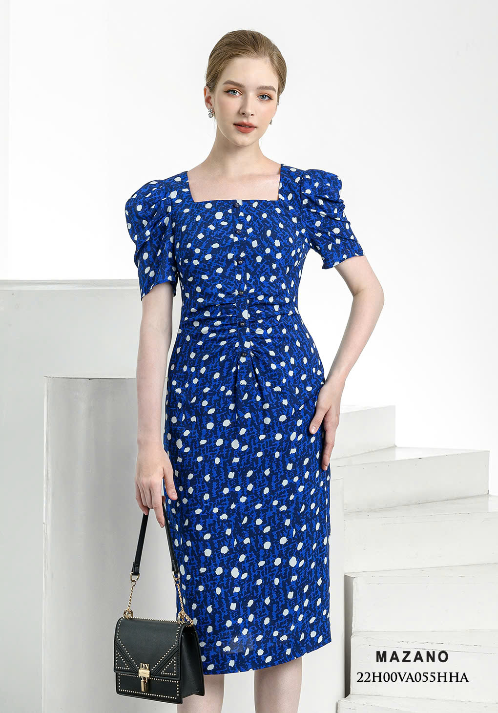 Váy Đầm Ôm Cổ Vuông Tay Ngắn Xếp Ly Eo