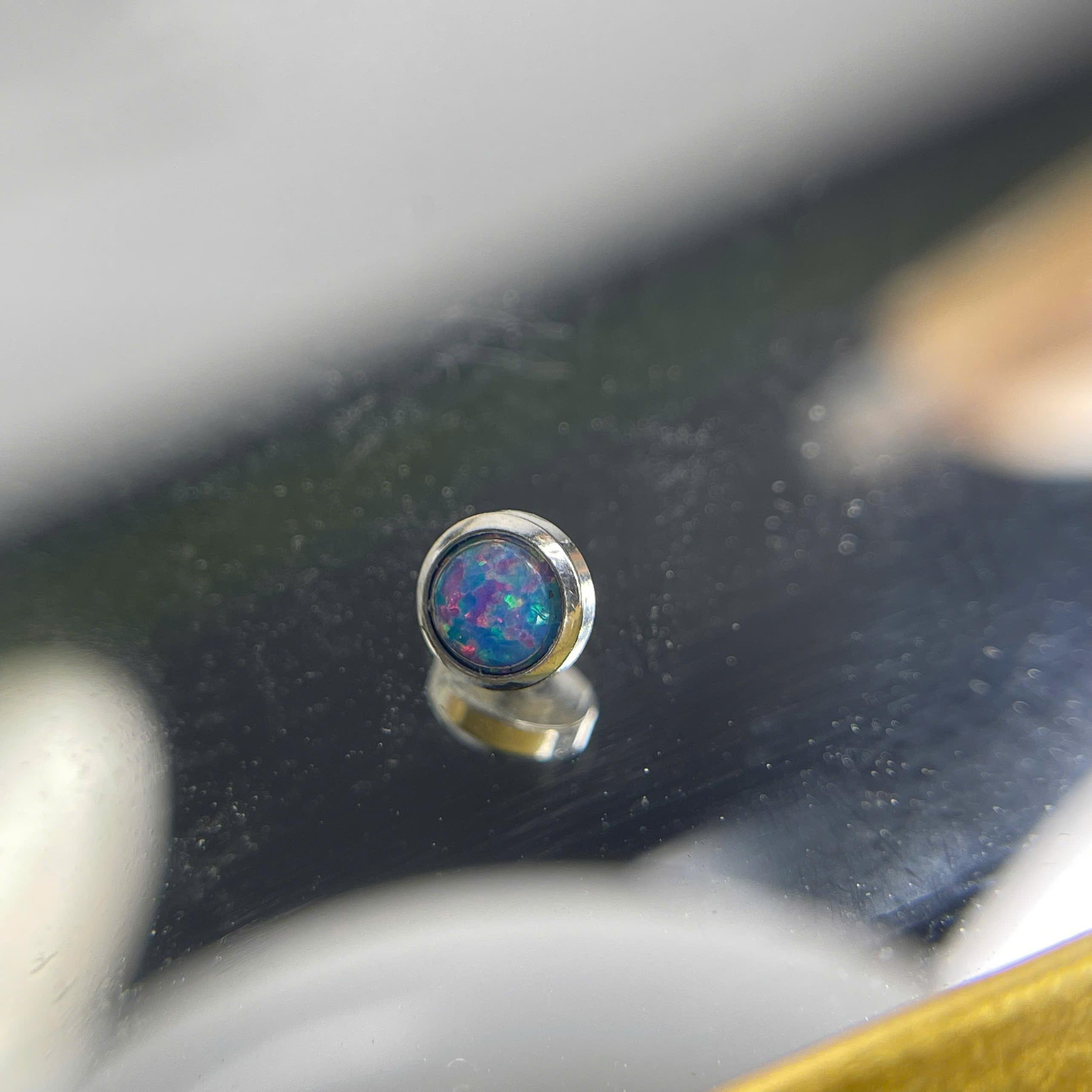 Charm cấy thép y tế opal tím size 5 thân 1.6_thumbnail_3