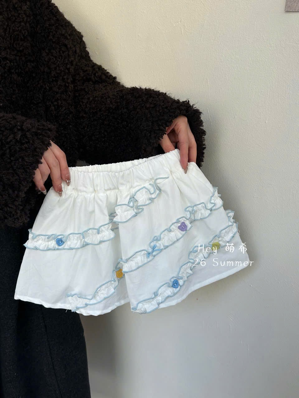 (E204) Chân váy xòe bèo đính cúc nhiều màu hãng HMX