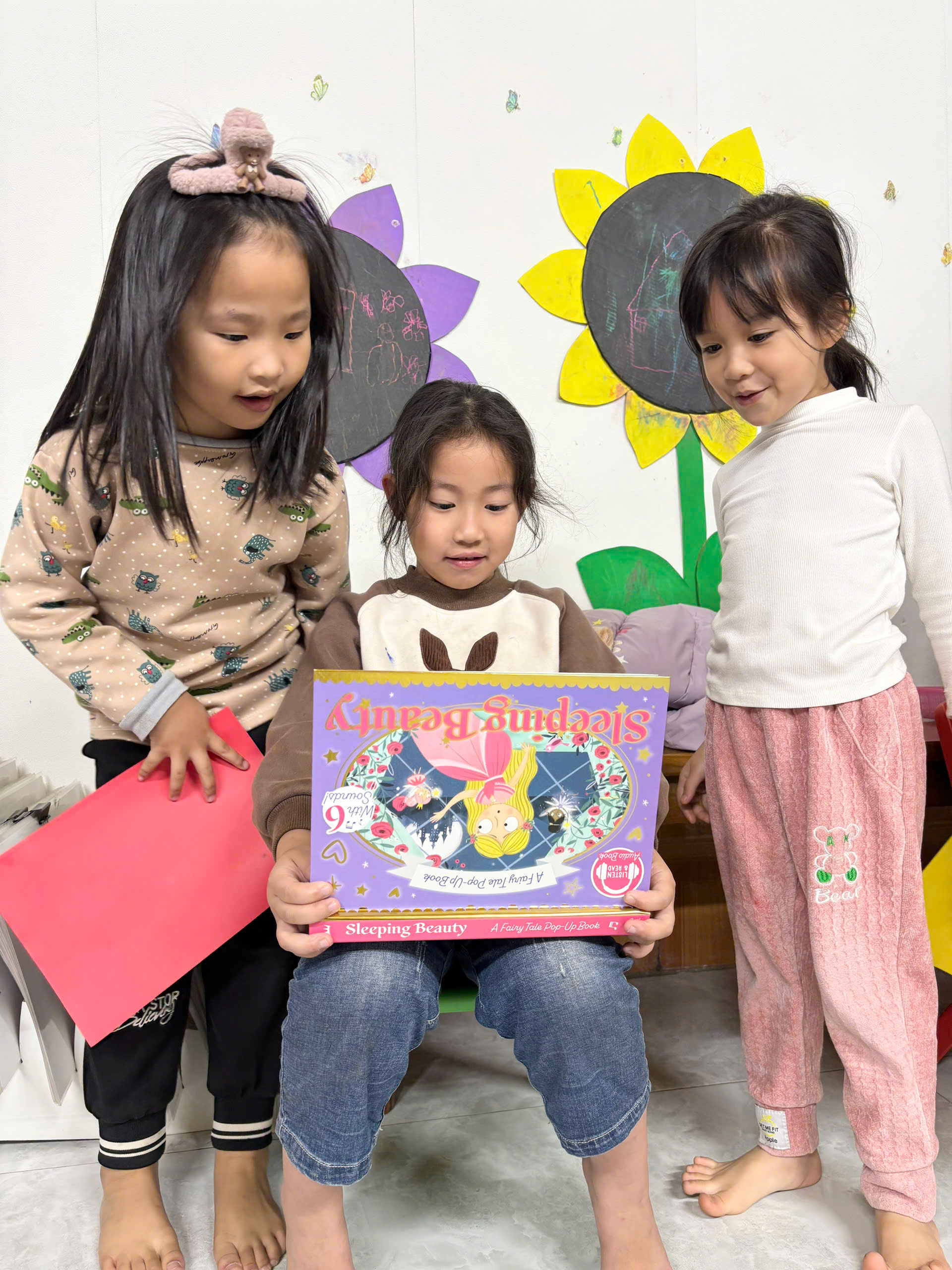 FAIRYTALES POP-UP SOUND BOOK: SLEEPING BEAUTY (North Parade)_thumbnail_20