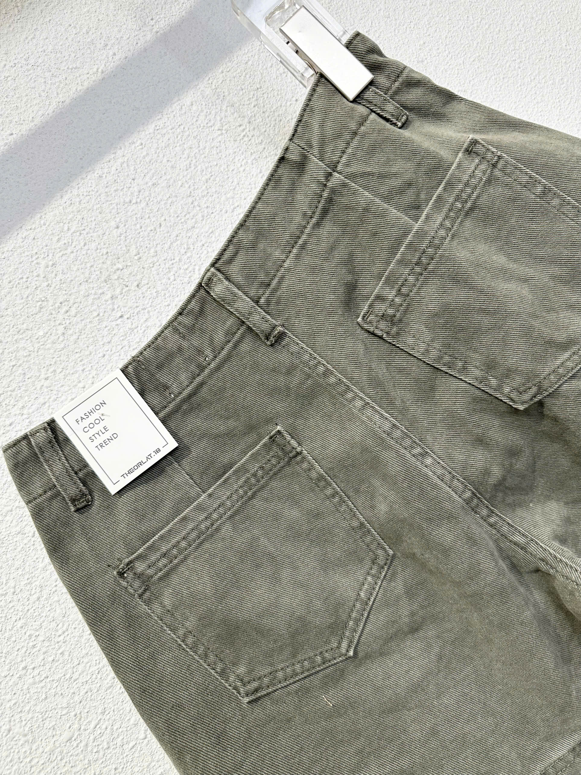 QUAN SHORT THEORLAT_thumbnail_13