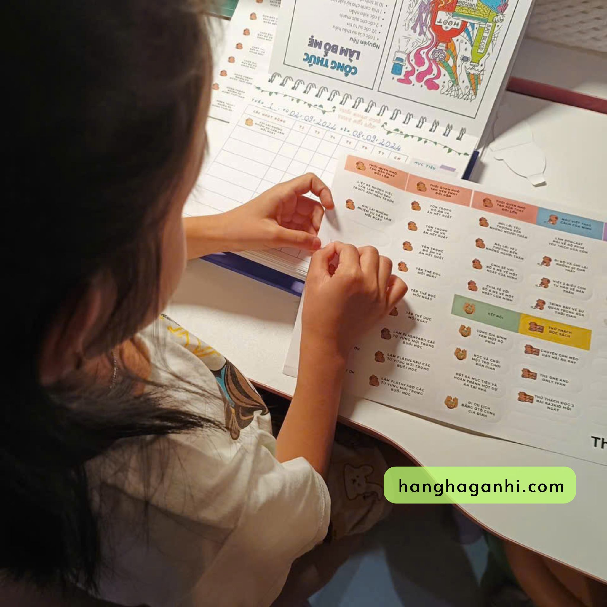 Bộ lịch 365 ngày cùng con trưởng thành_thumbnail_2