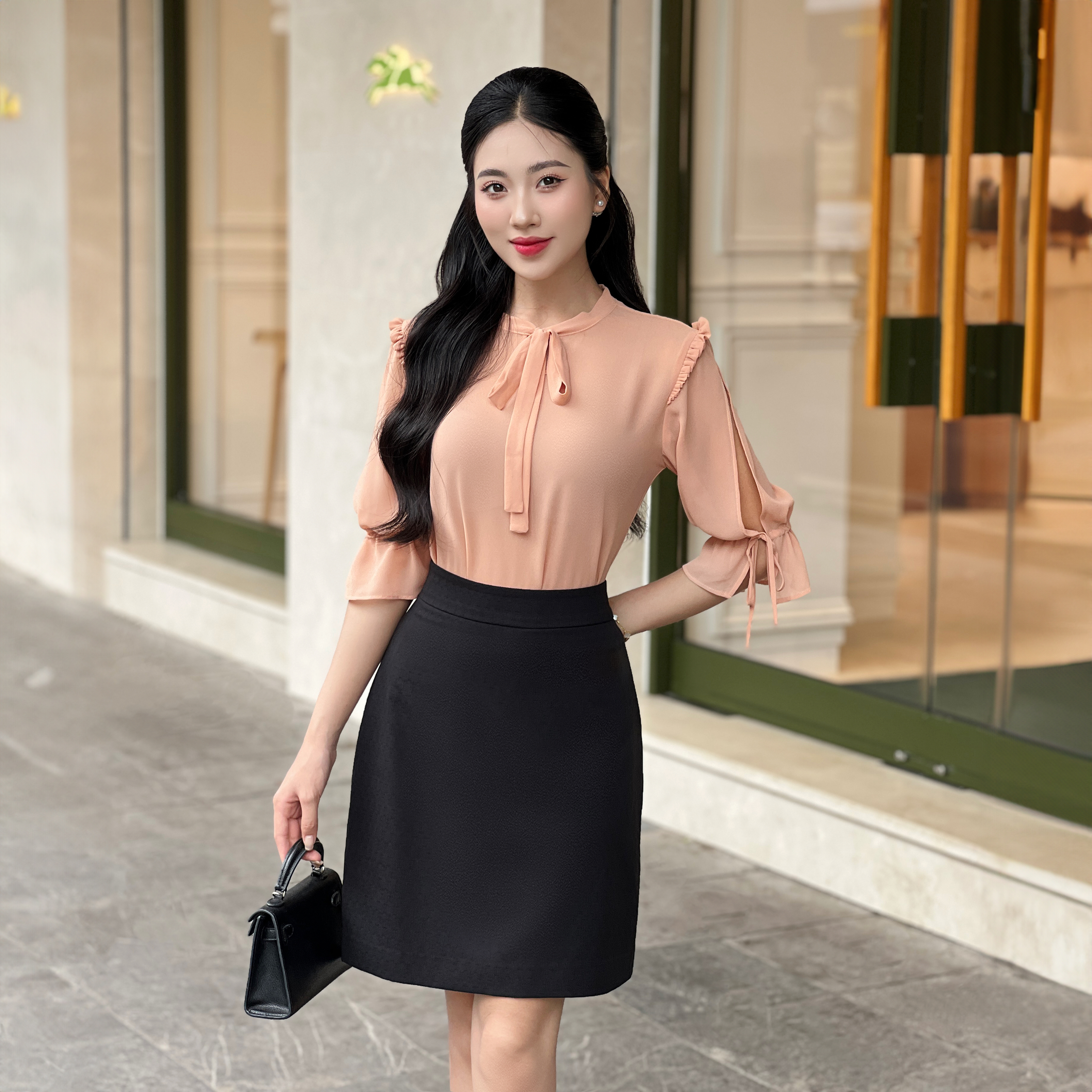 Váy chữ A Narsis B24001 thiết kế công sở, kiểu dáng thanh lịch, dễ phối đồ.