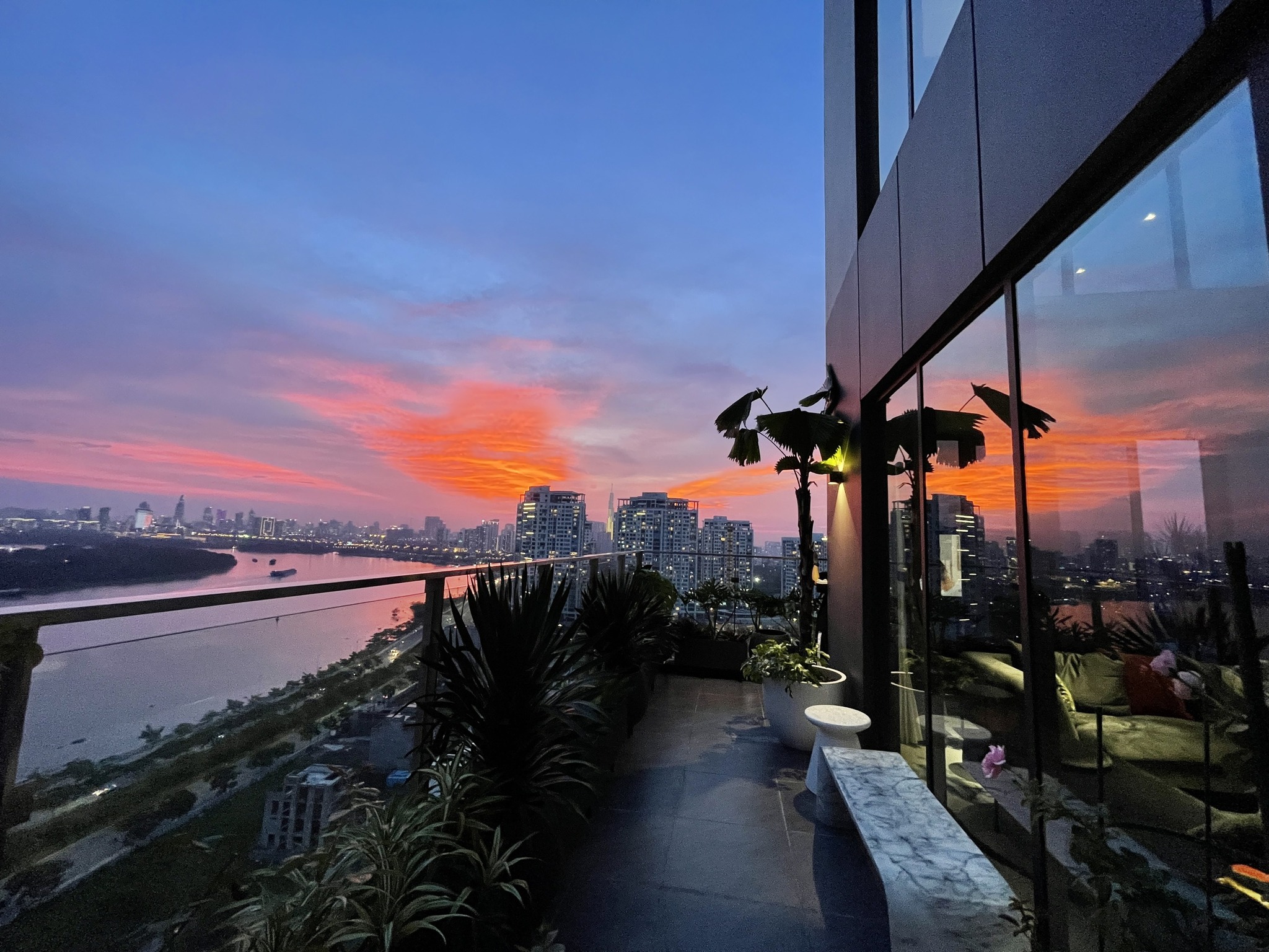 Cần chuyển nhượng căn 3PN Duplex ngắm sông cực đẹp tại One Verandah_thumbnail_3