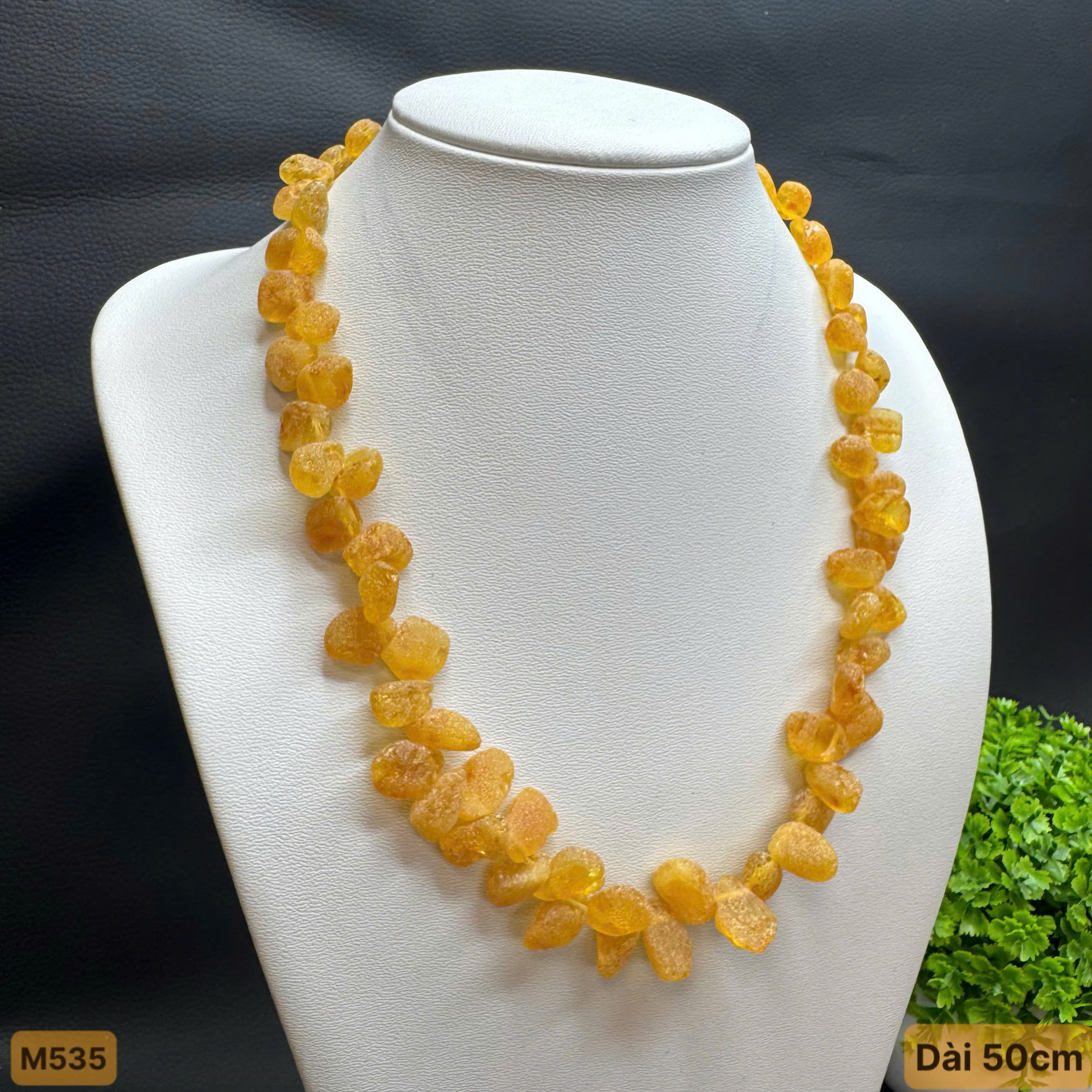 Vòng cổ Thô Dáng Tự Do - M535