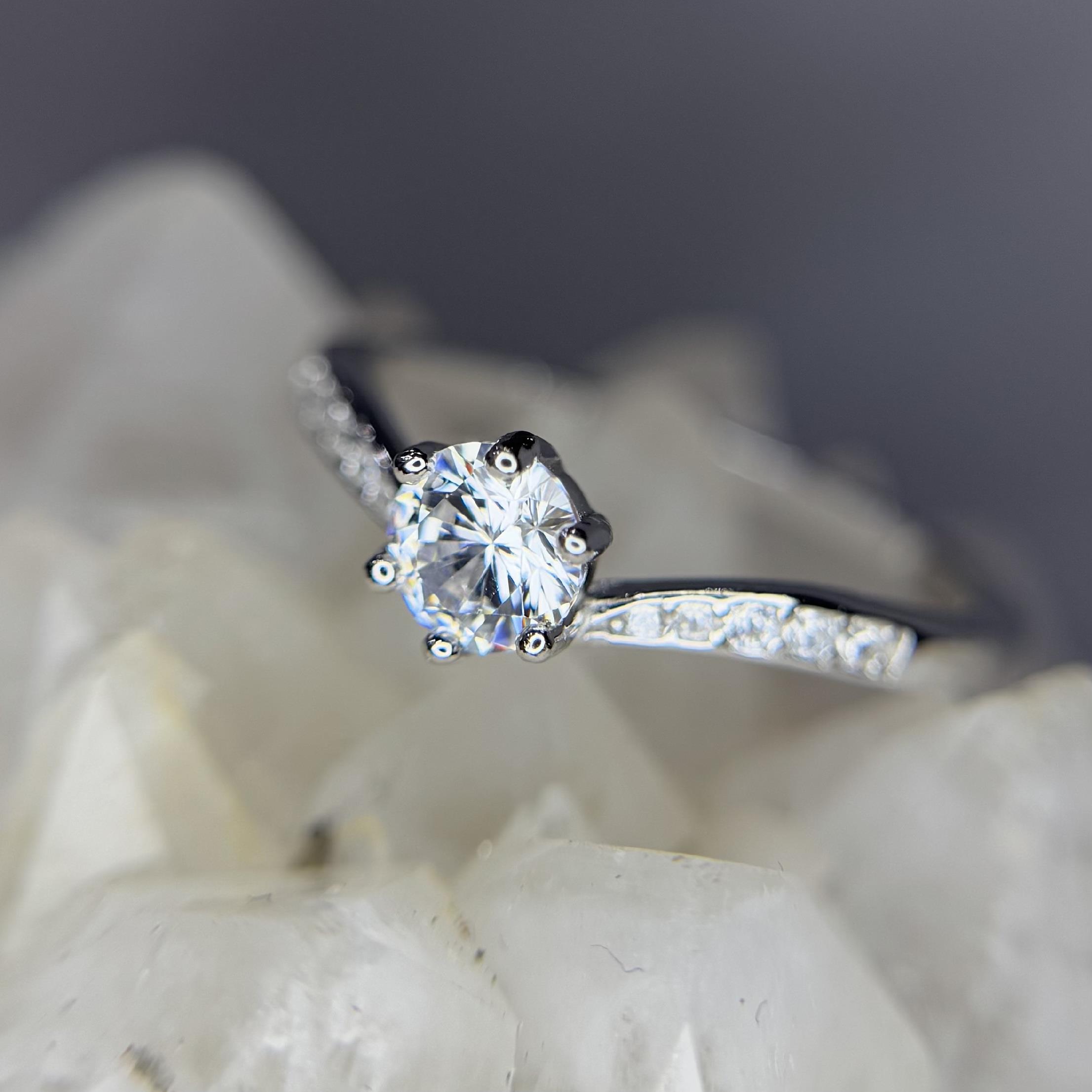 nhẫn bạc xi bạch kim kim cương đá trắng vương miện size 7_thumbnail_1