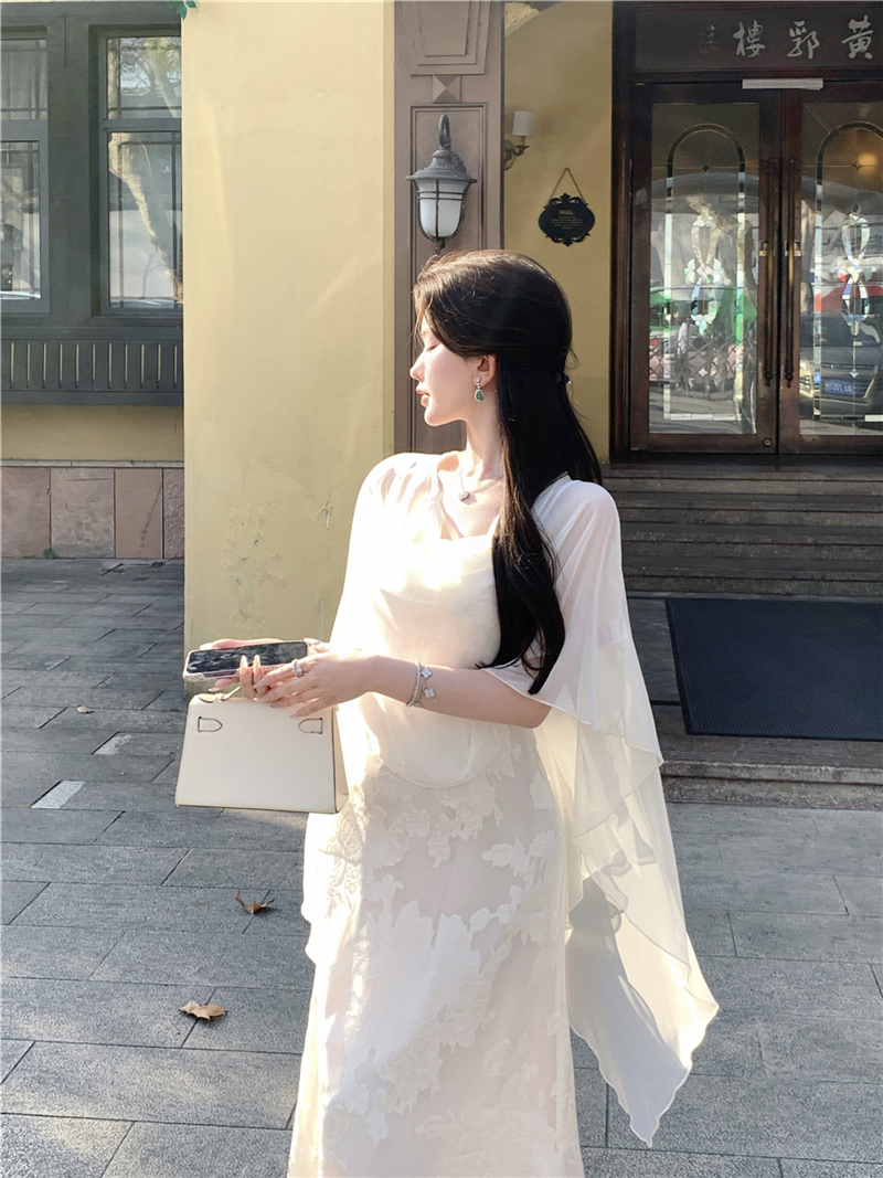 Váy Dài 2 Lớp Lụa Hoa Tiết – Set Cardigan Dây Thanh Lịch_thumbnail_2