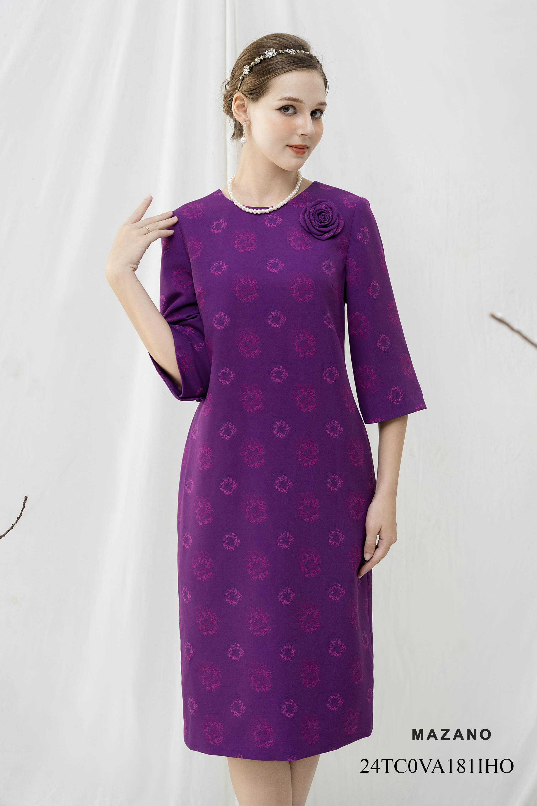 Váy Đầm Suông Vải thô dầy Hoạ tiết hoa in chìm cách điệu Cổ tròn Tay lỡ Dài đến bắp chân VA181IHO_thumbnail_3