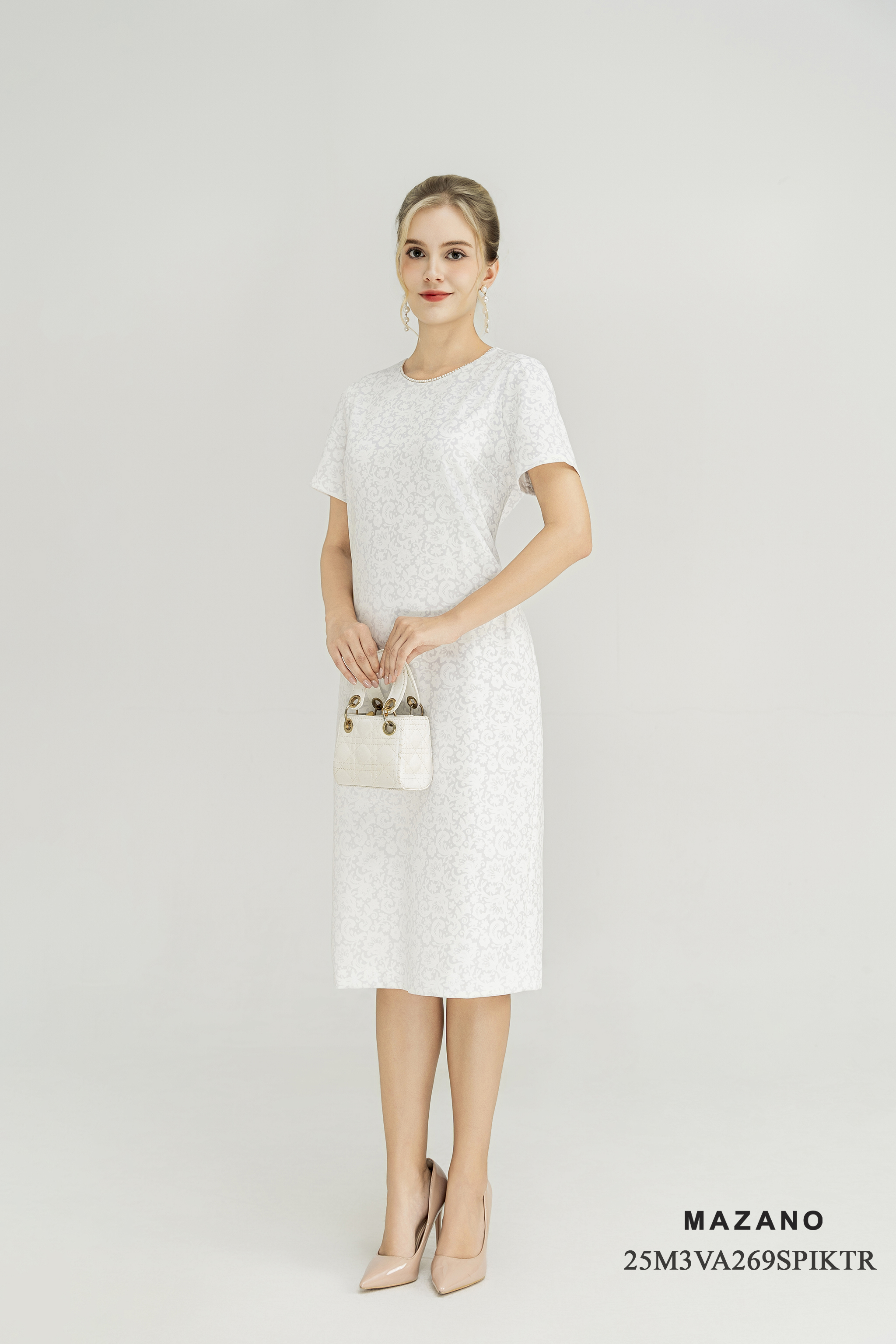 Váy Đầm Suông Vải thô chun Hoạ tiết hoa ren in chìm Cổ tròn viền ngọc trai Tay ngắn Dài qua bắp chân_thumbnail_2