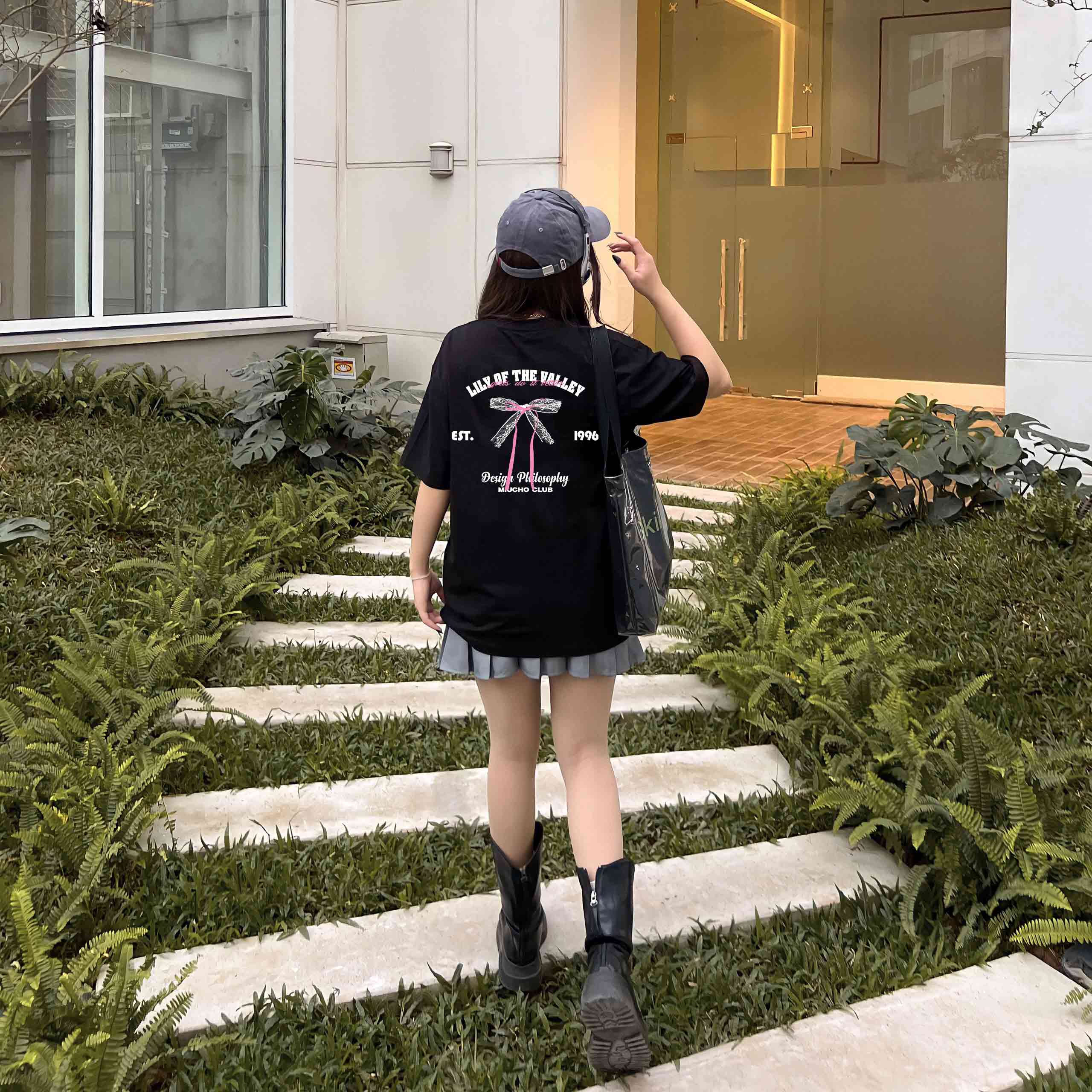 Áo thun hình nơ form rộng local brand ATD1250 Miucho tay ngắn cổ tròn in mix_thumbnail_3