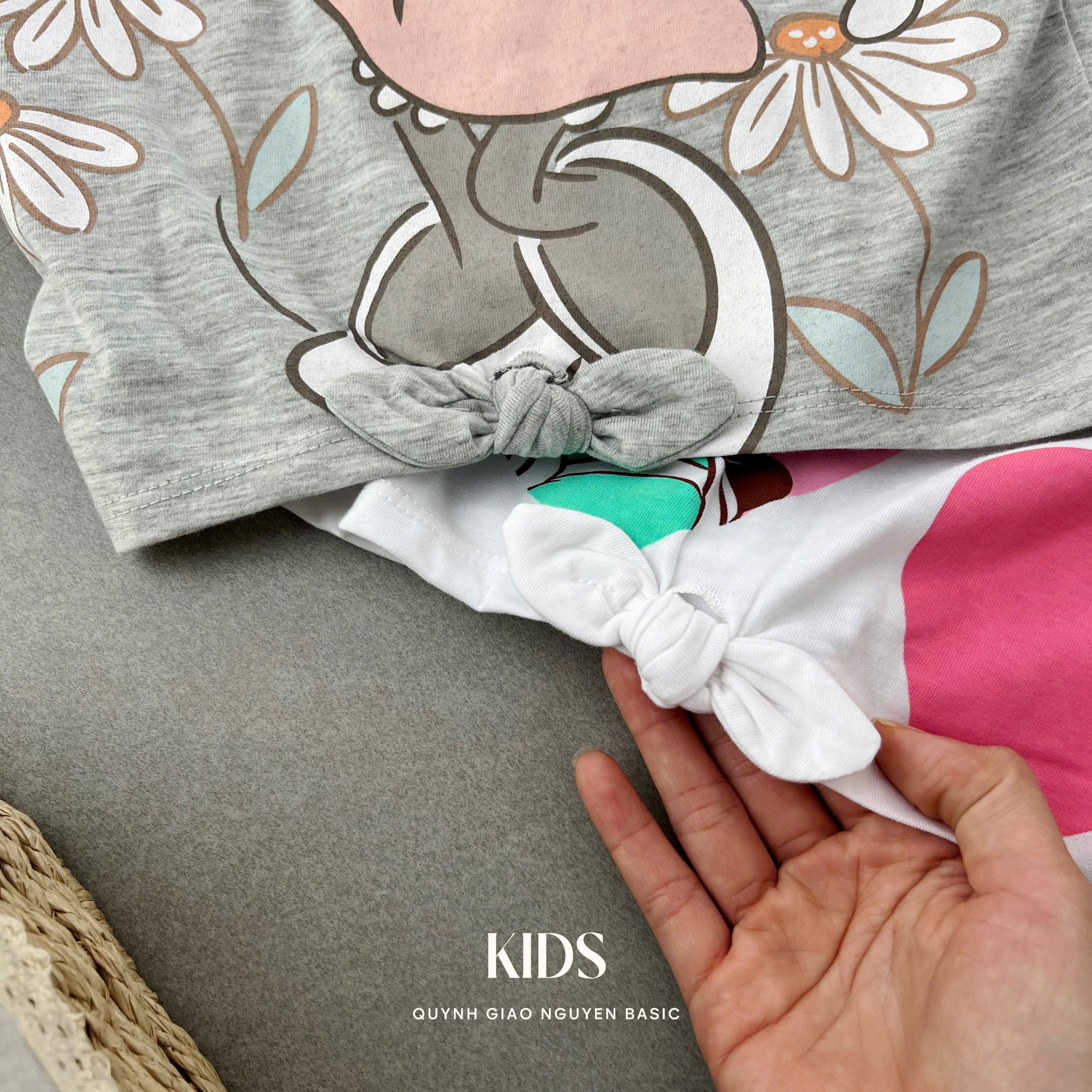 Set áo thun bé + chân váy place ( NGẪU NHIÊN )_thumbnail_1