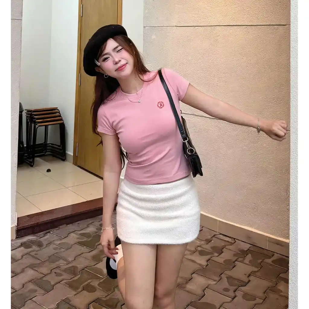 Áo baby tee nữ Miucho vải visco thoáng mát form ôm hack dáng basic nhiều màu in artwork 2738_thumbnail_4