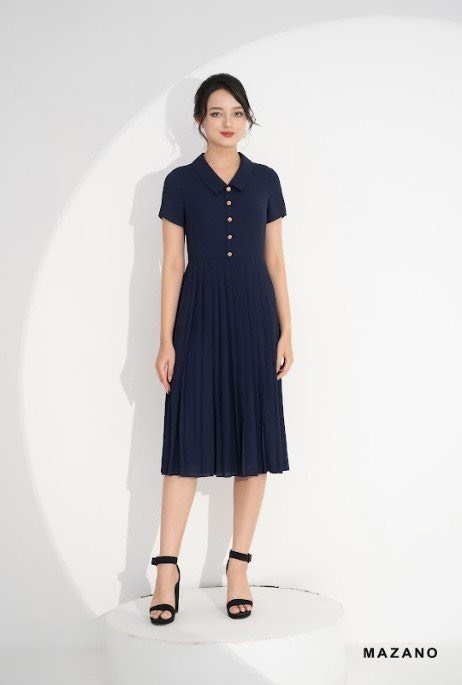 Đầm xanh suông chân dập ly