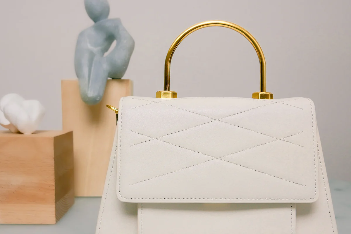 seashell-in-love-kristin-4FQGrcaSMz0-unsplash_51db5f04-d9f8-4fe1-9ef3-0f32706208bd