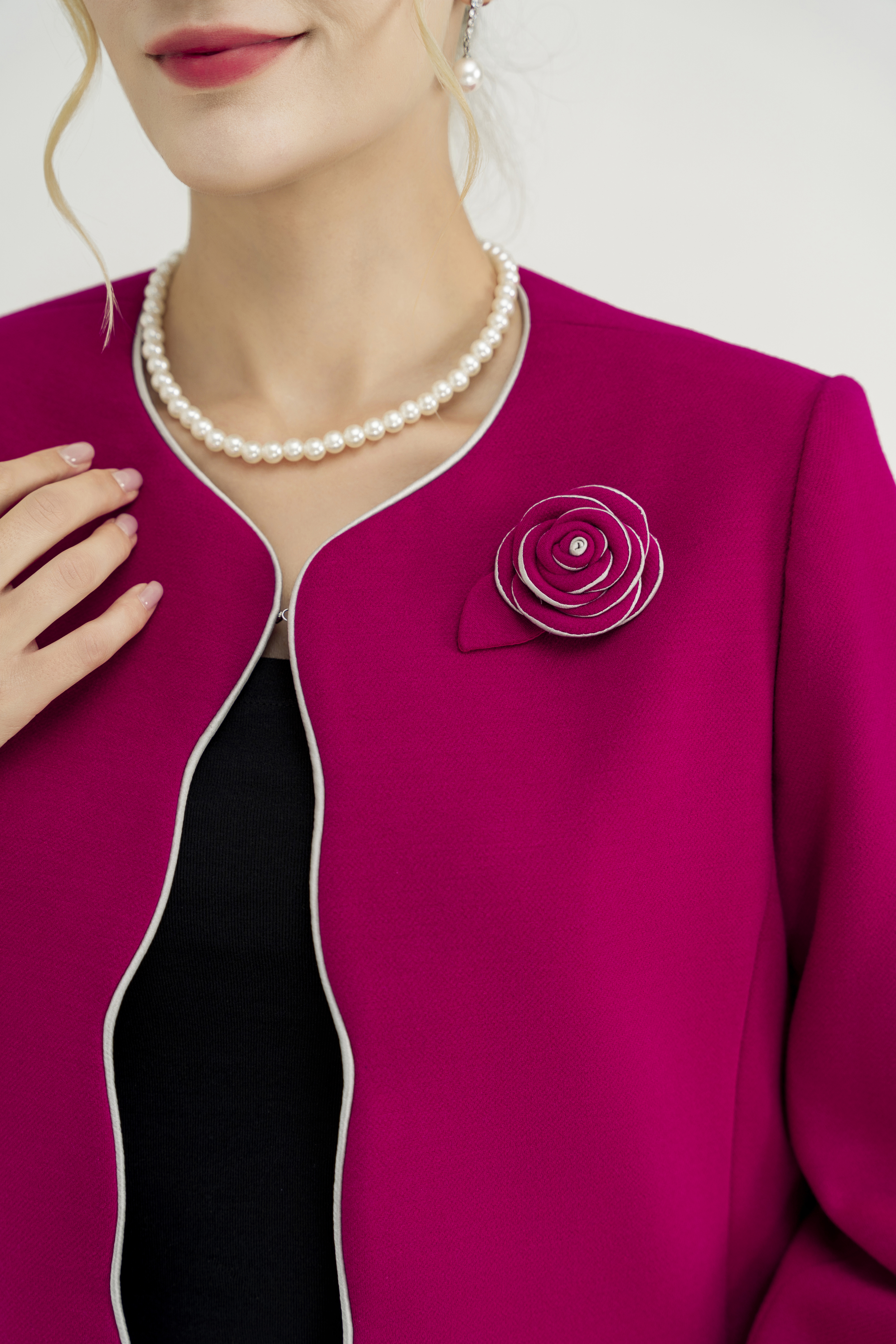 Áo khoác ngắn Vải dạ Đính hoa thủ công Cổ tròn Tay dài Dài qua eo_thumbnail_3