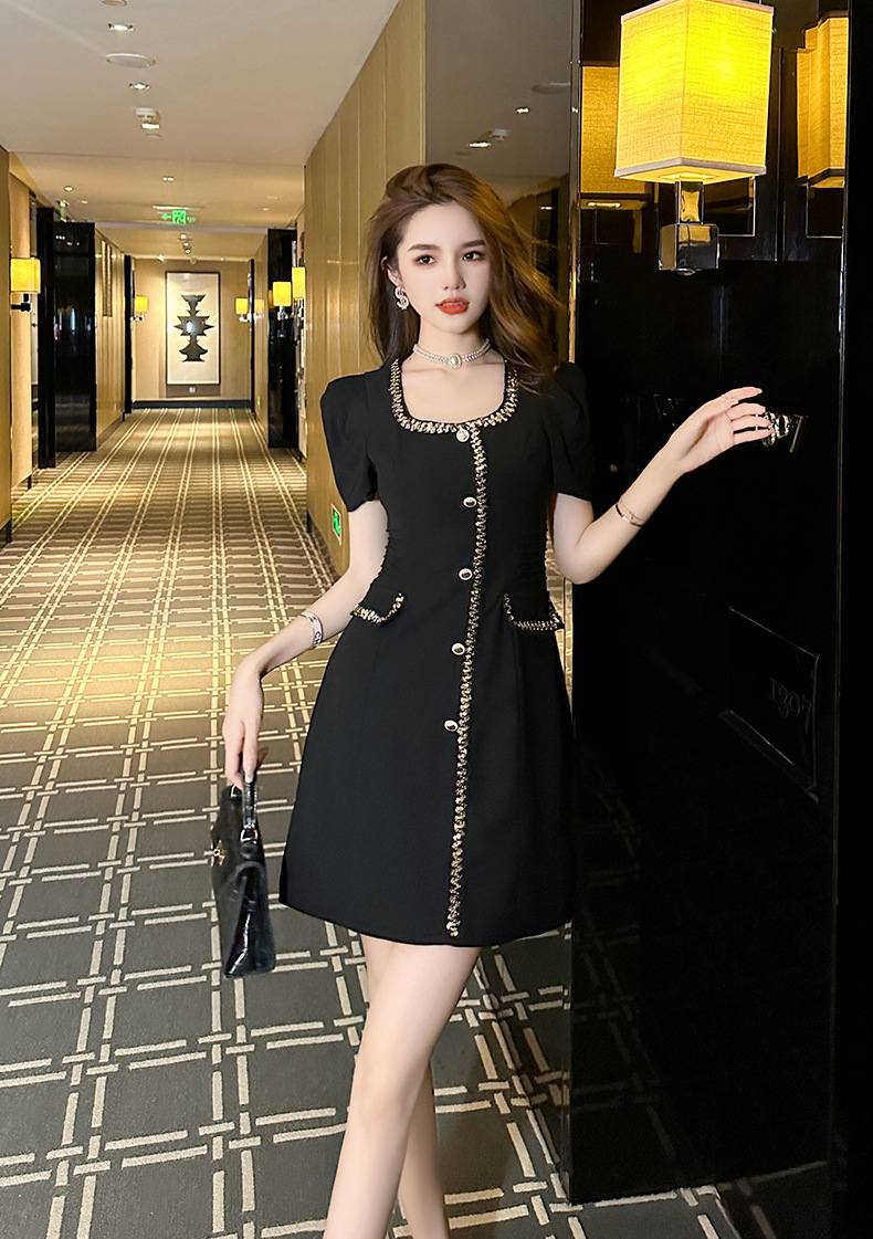 16348-Đàm suông A đen cổ vuông viền ren  kết nút ( chéo nhật)_thumbnail_0