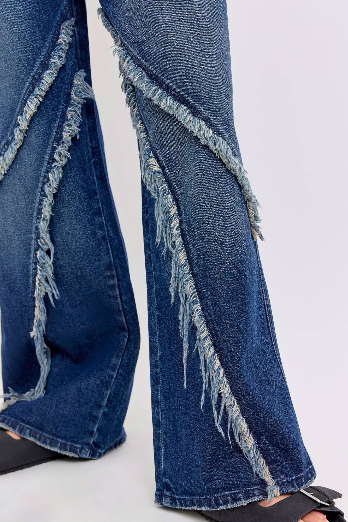 QJ110- Q. JEANS Ố RỘNG- TUA XÉO_thumbnail_9