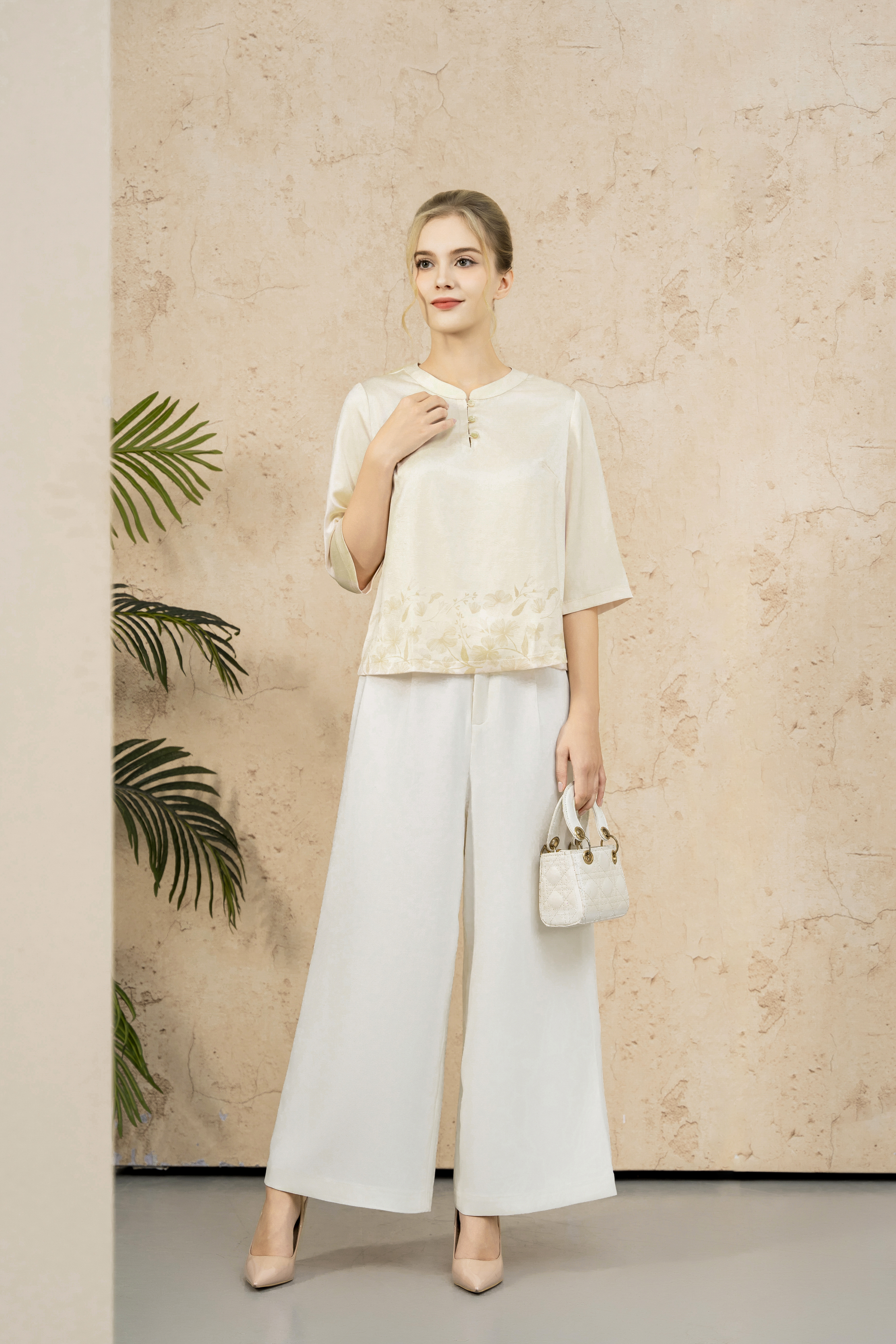 Áo sơ mi suông Vải lụa nhăn In họa tiết hoa chìm Cổ tàu cài khuy Tay lỡ Dài dưới eo