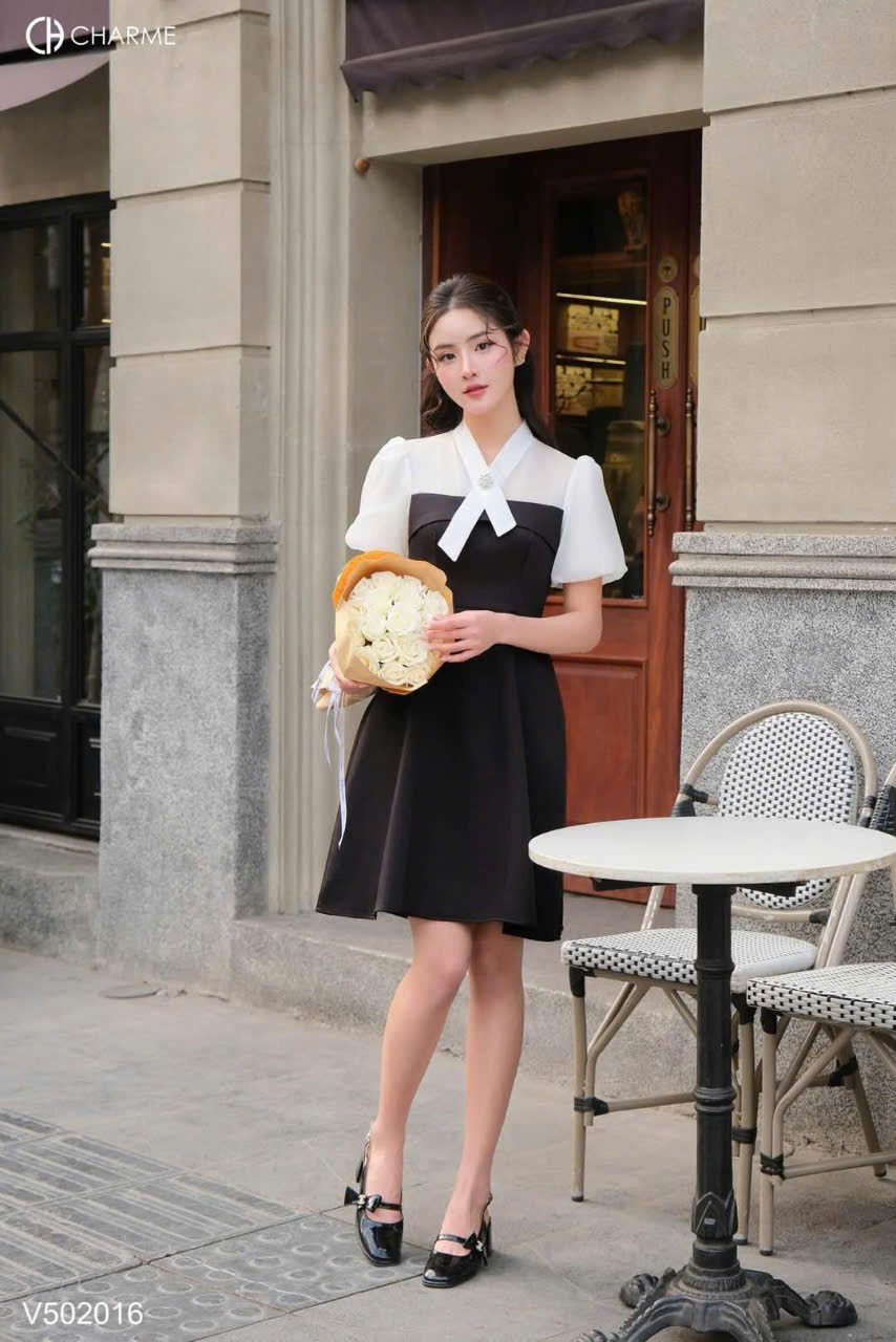 Váy phối tơ tay bồng