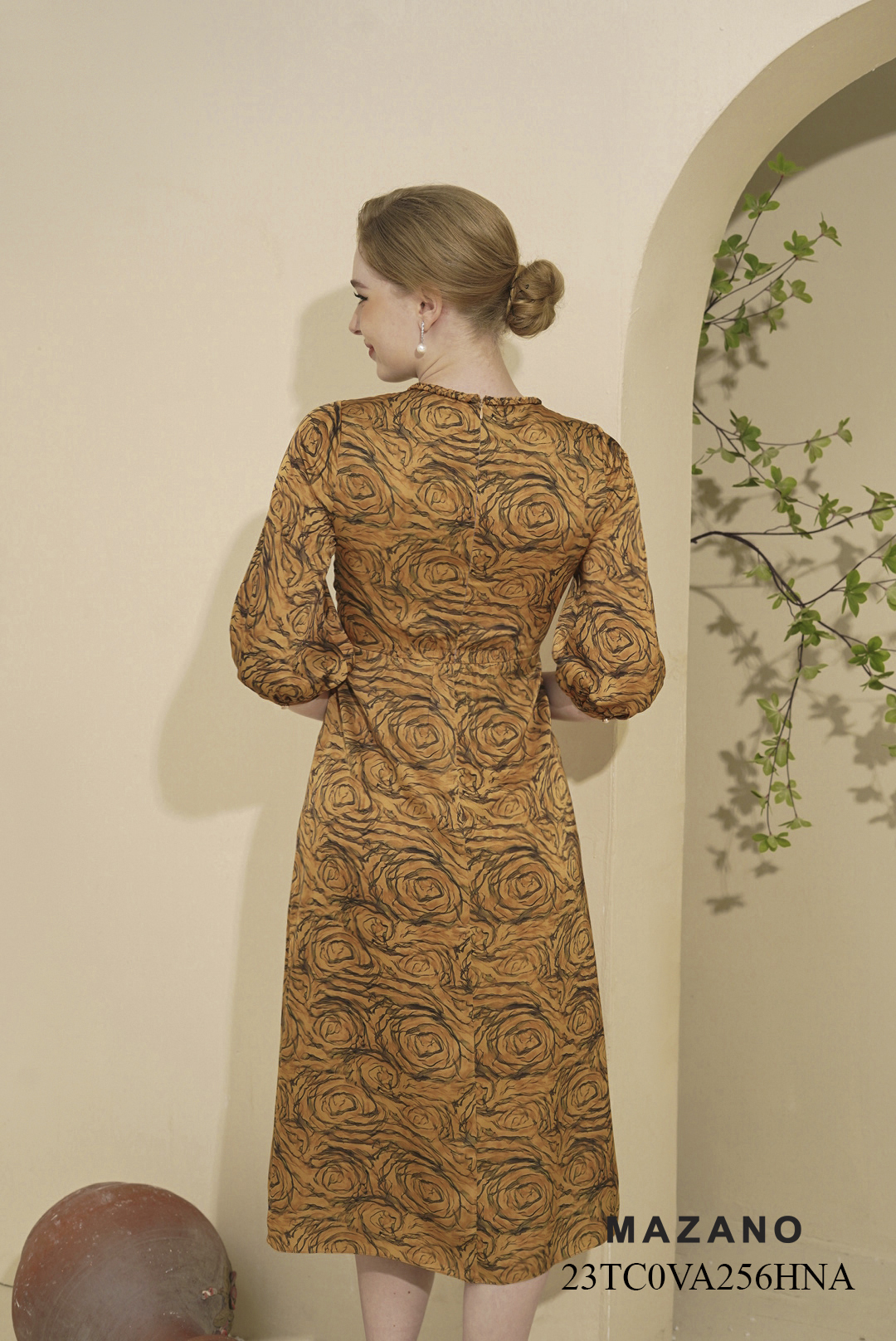 Váy Đầm Ôm Chân rủ Vải lụa Đính trang trí cổ Cổ tròn Tay lỡ Dài qua bắp chân_thumbnail_3