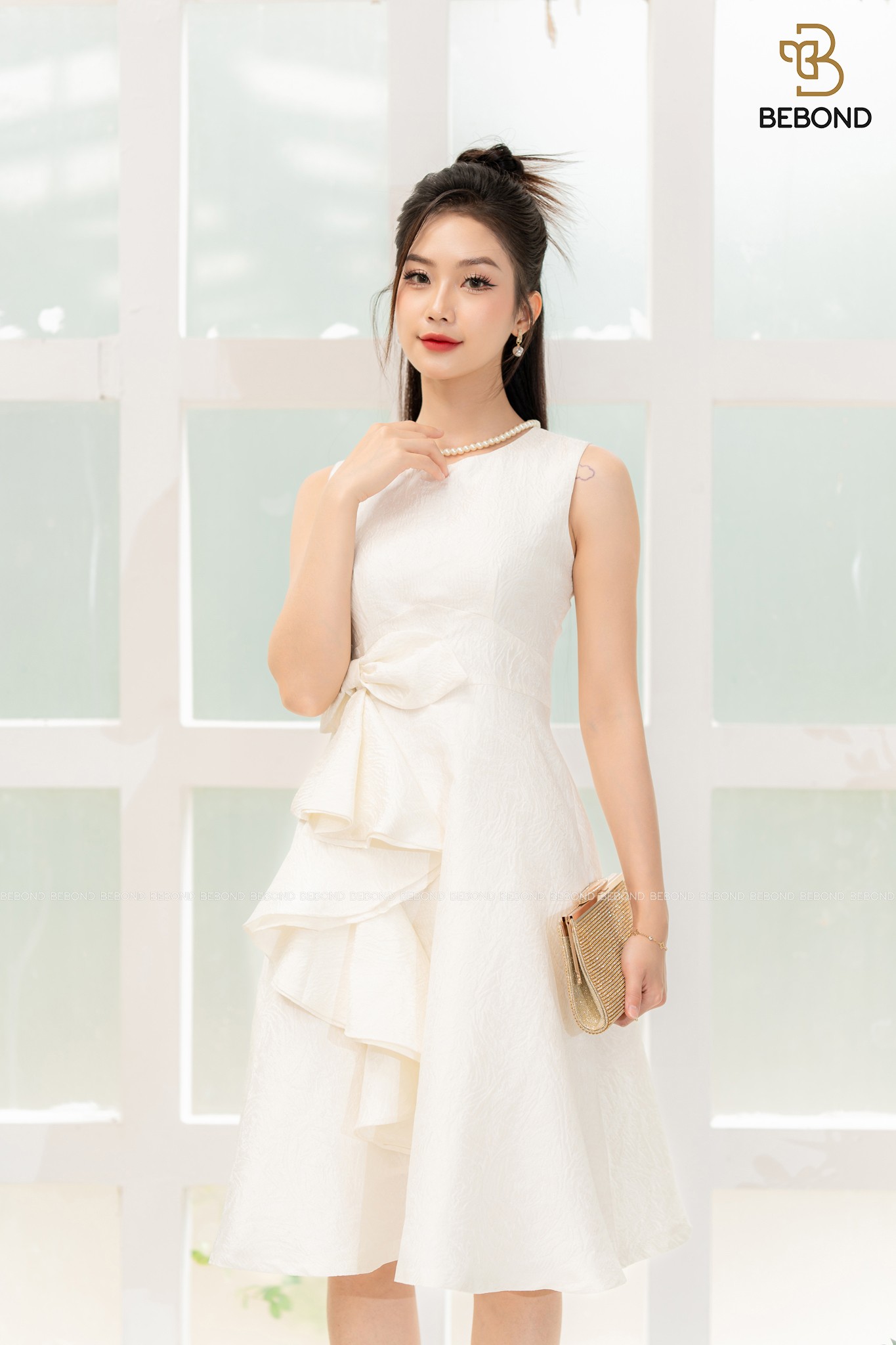 ĐẦM SÁT NÁCH PHỐI NƠ MÀU TRẮNG- MARY DRESS