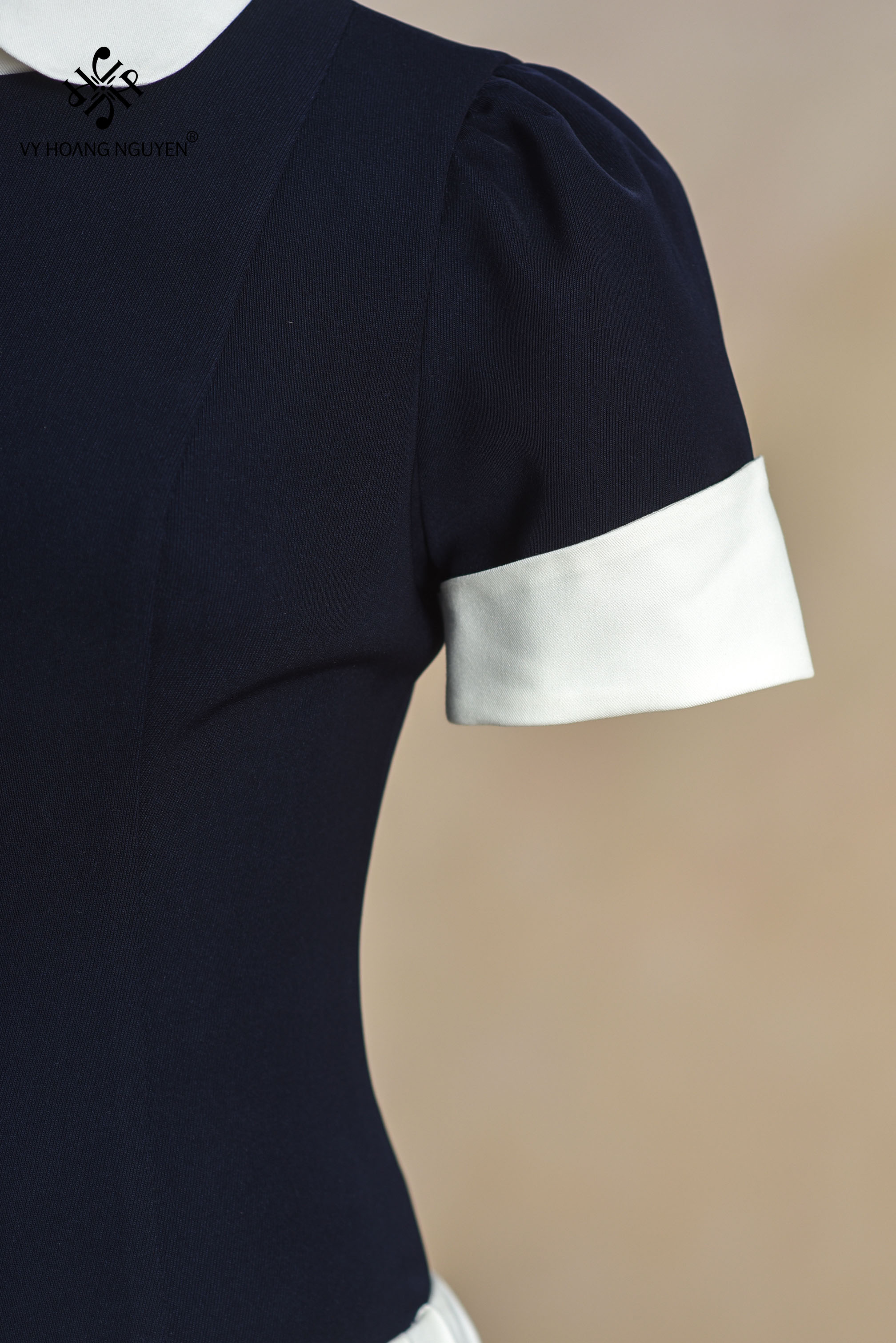 Đầm Xếp Ly Cổ Trắng 3 Cúc_thumbnail_3