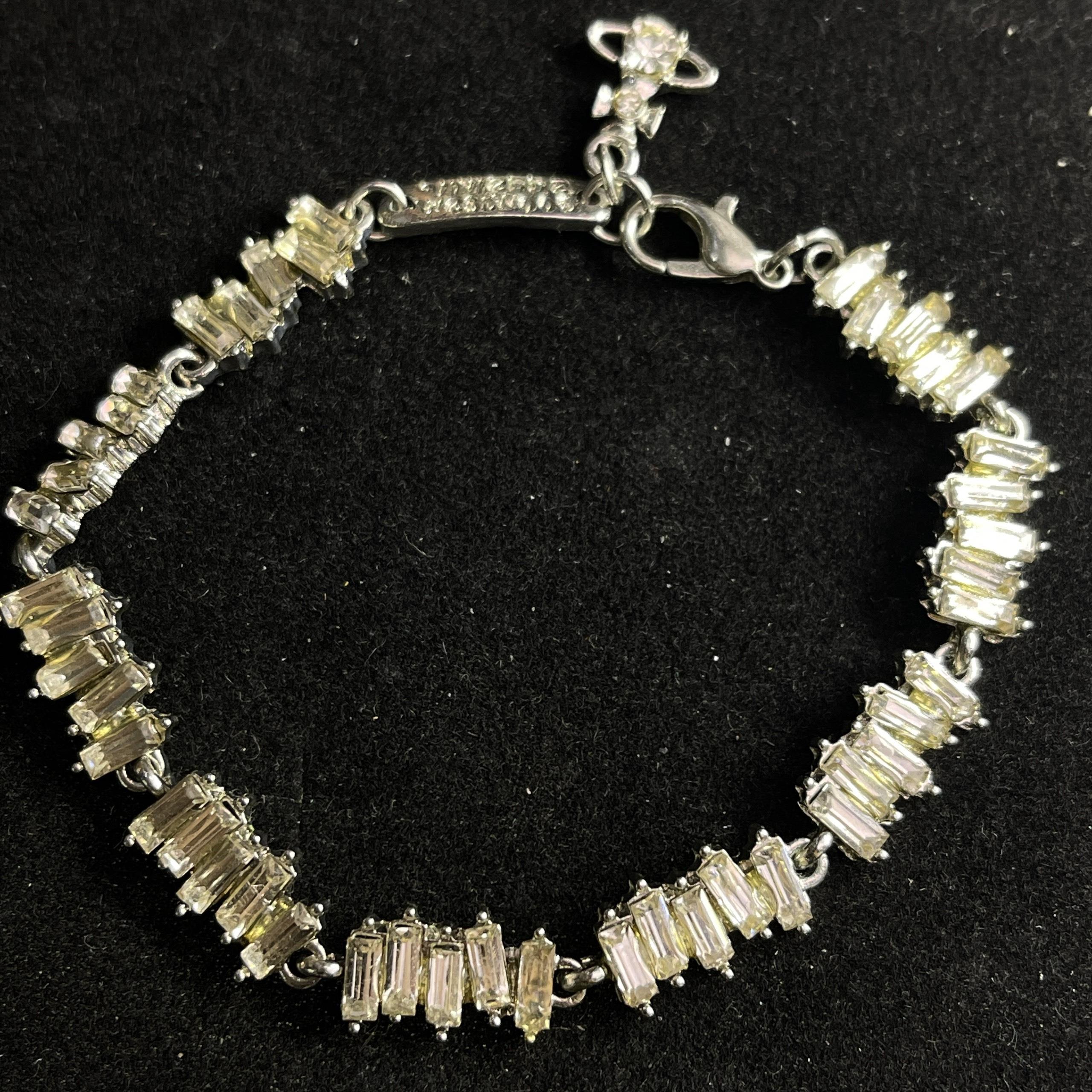 vòng tay vivience charm rơi kim cương full._thumbnail_2