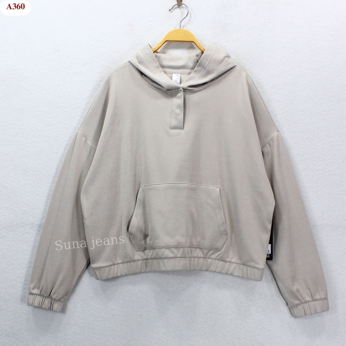 A360-Hoodie crop_thumbnail_3