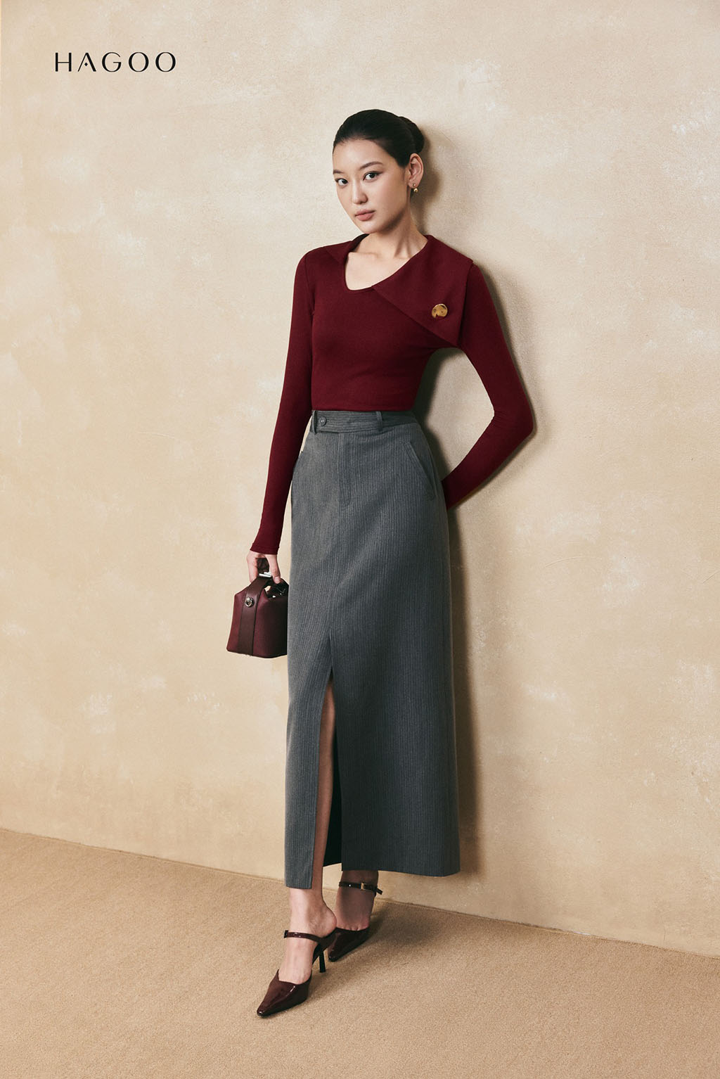 Áo thun dài tay cổ lệch khuy trang trí HAGOO_thumbnail_3