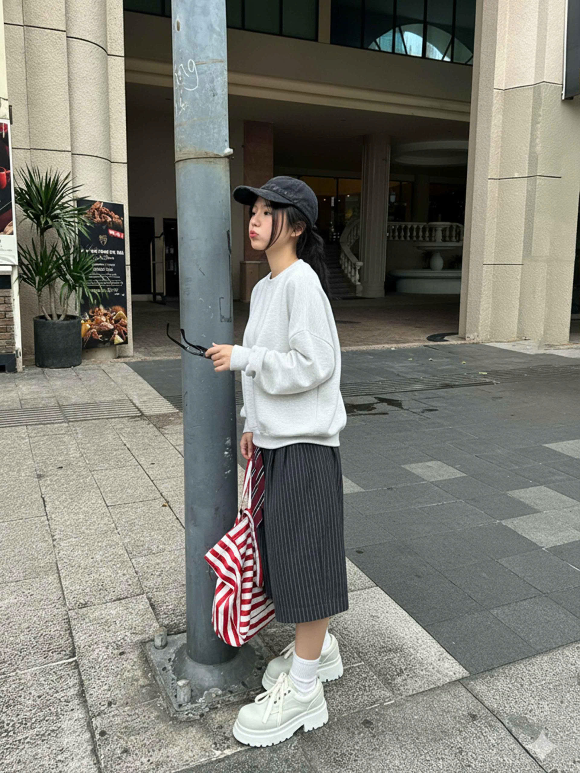 Áo sweater trơn form boxy Miucho tay dài cổ tròn vải nỉ 2 da cao cấp thoáng mát_thumbnail_3