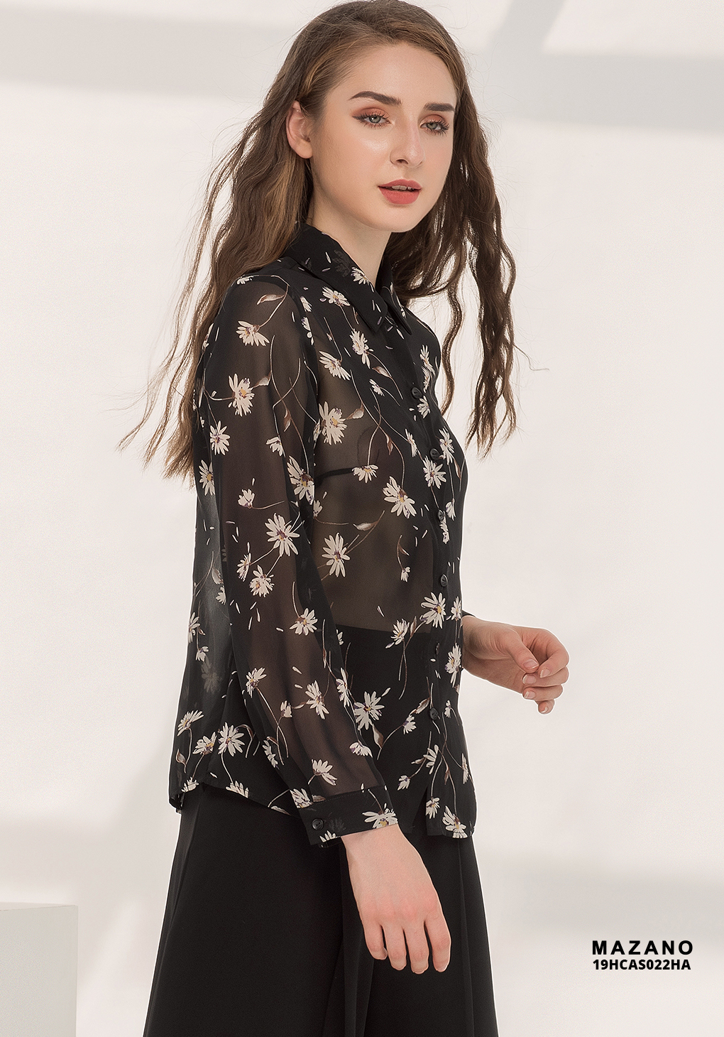Áo sơ mi đen họa tiết hoa trắng_thumbnail_4